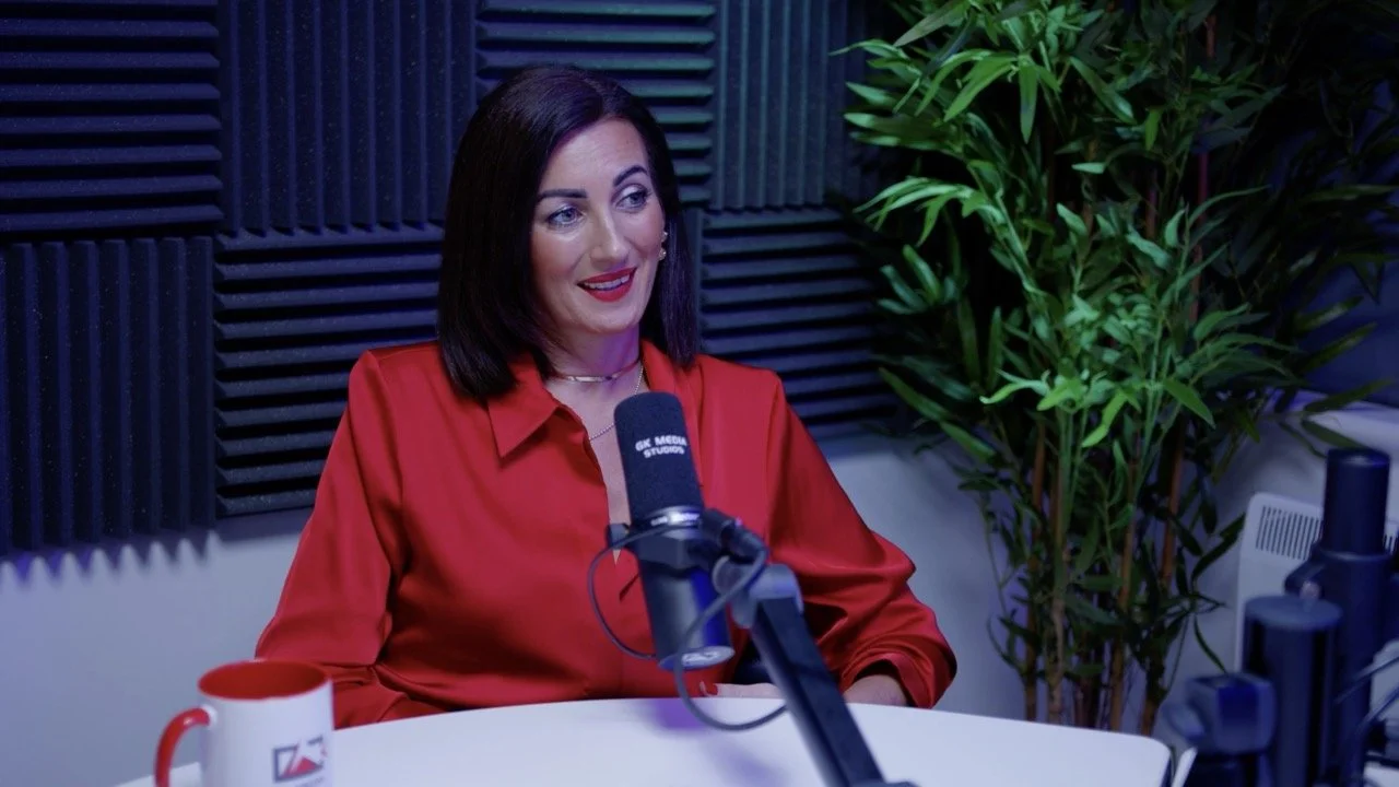 PSYCH WITH A SPARKLE - Lynda Duffy (1) Large.jpeg