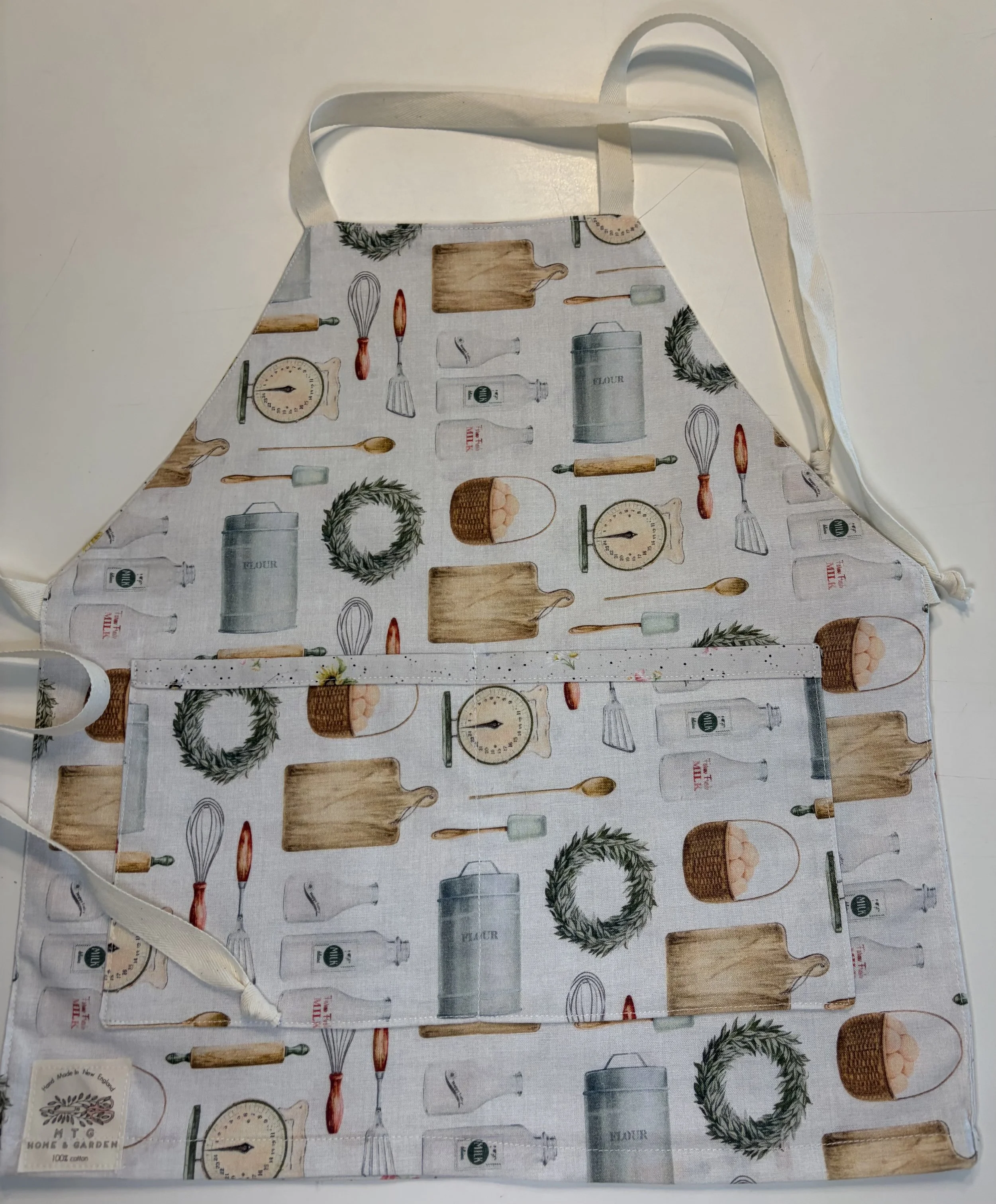 Child Apron-  Reversible Bib-Style -COTTON: Light Weight Bakers: Size S