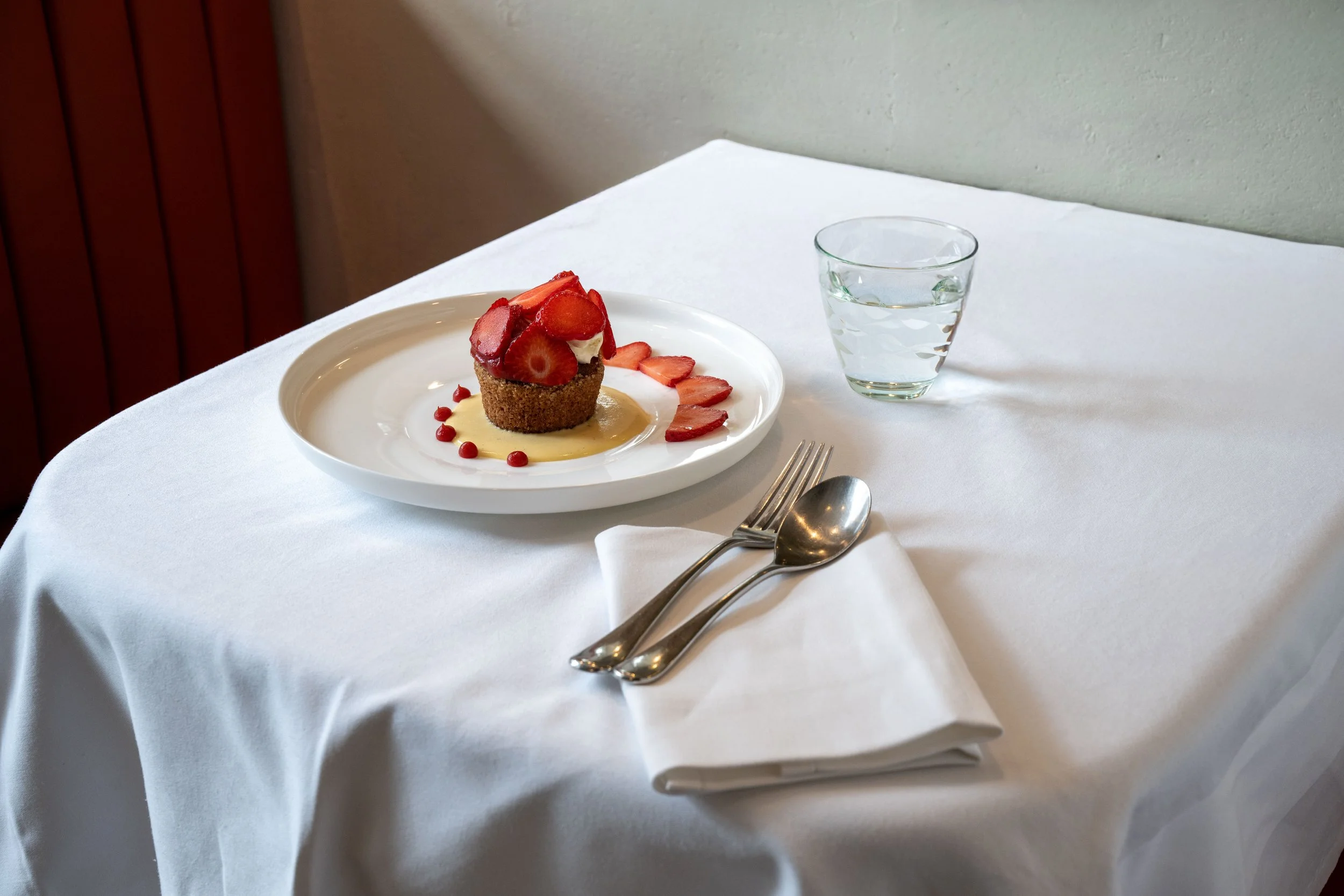 STORY ON A PLATE - LORNE
