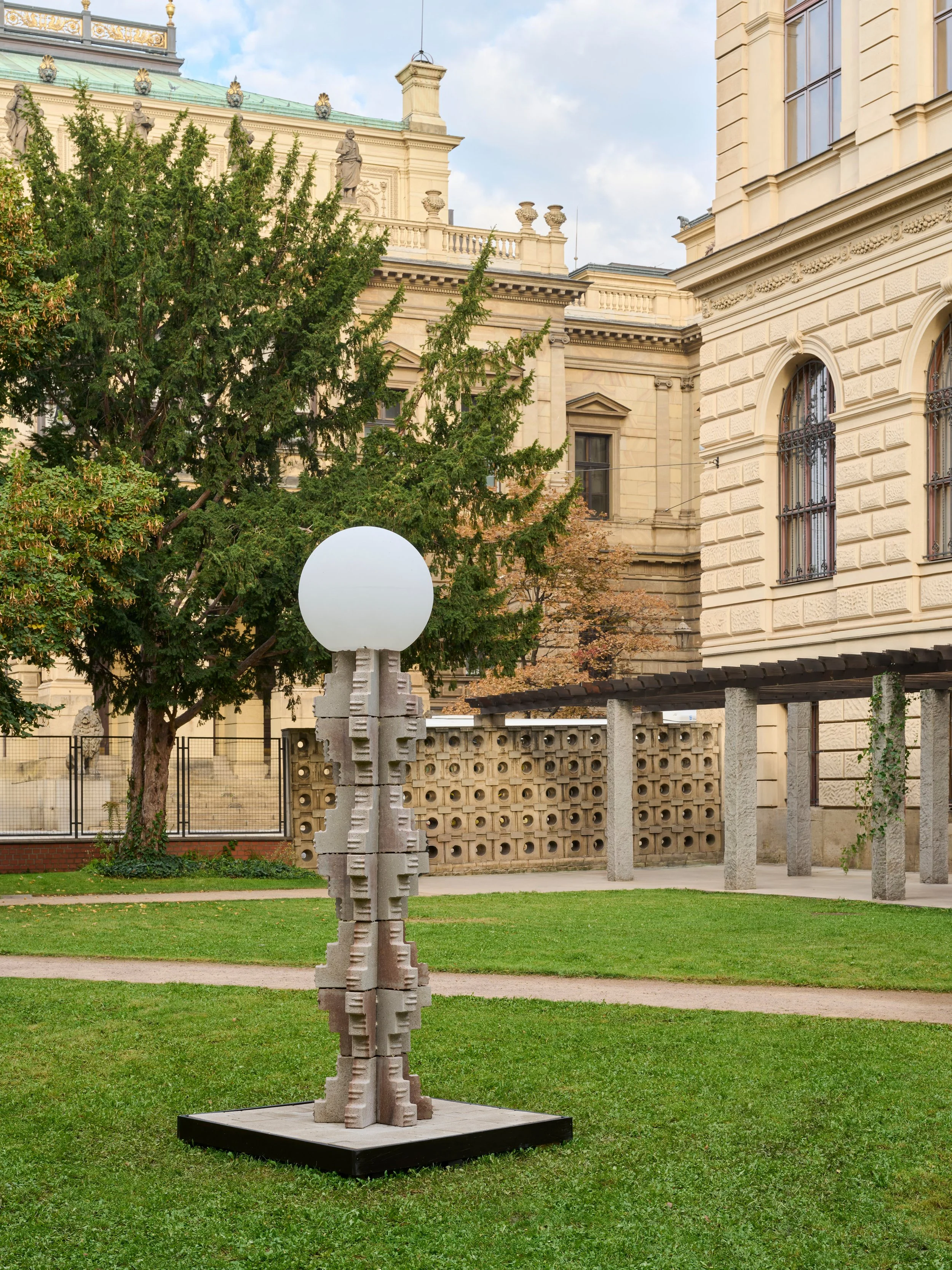 DesignBlok_Prague_by_BodoSperlein_162_HDR_JSGEDIT.jpg