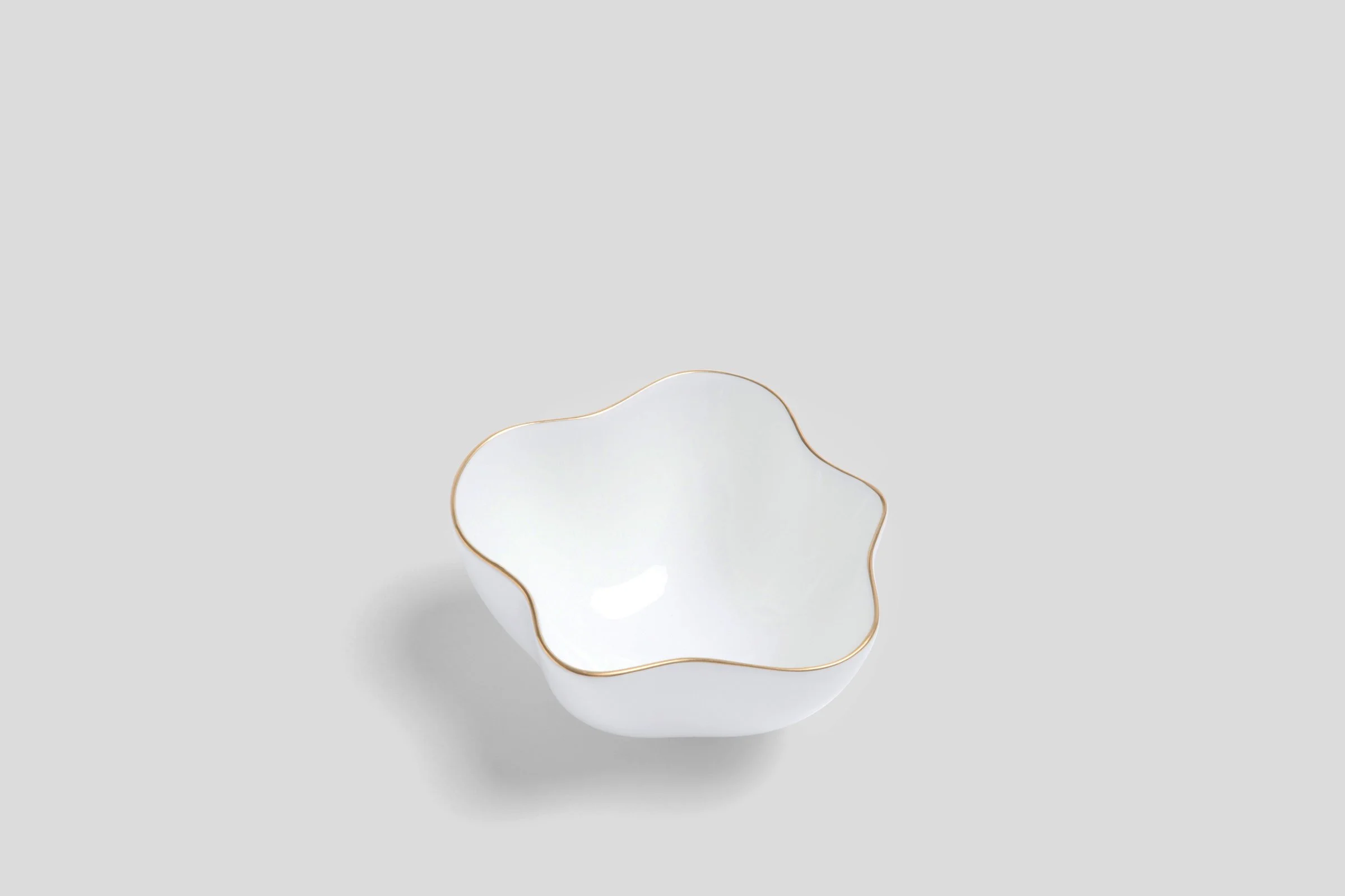 nikkoblossomgoldlinebowl111.jpg