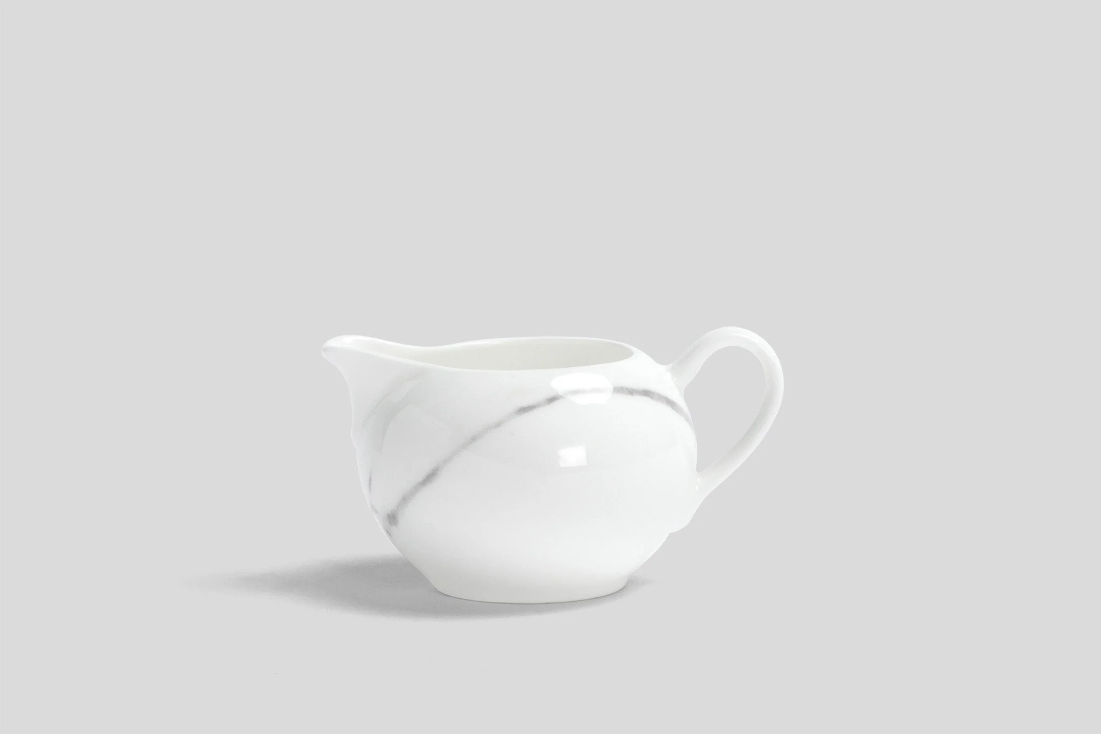 Carrara Creamer