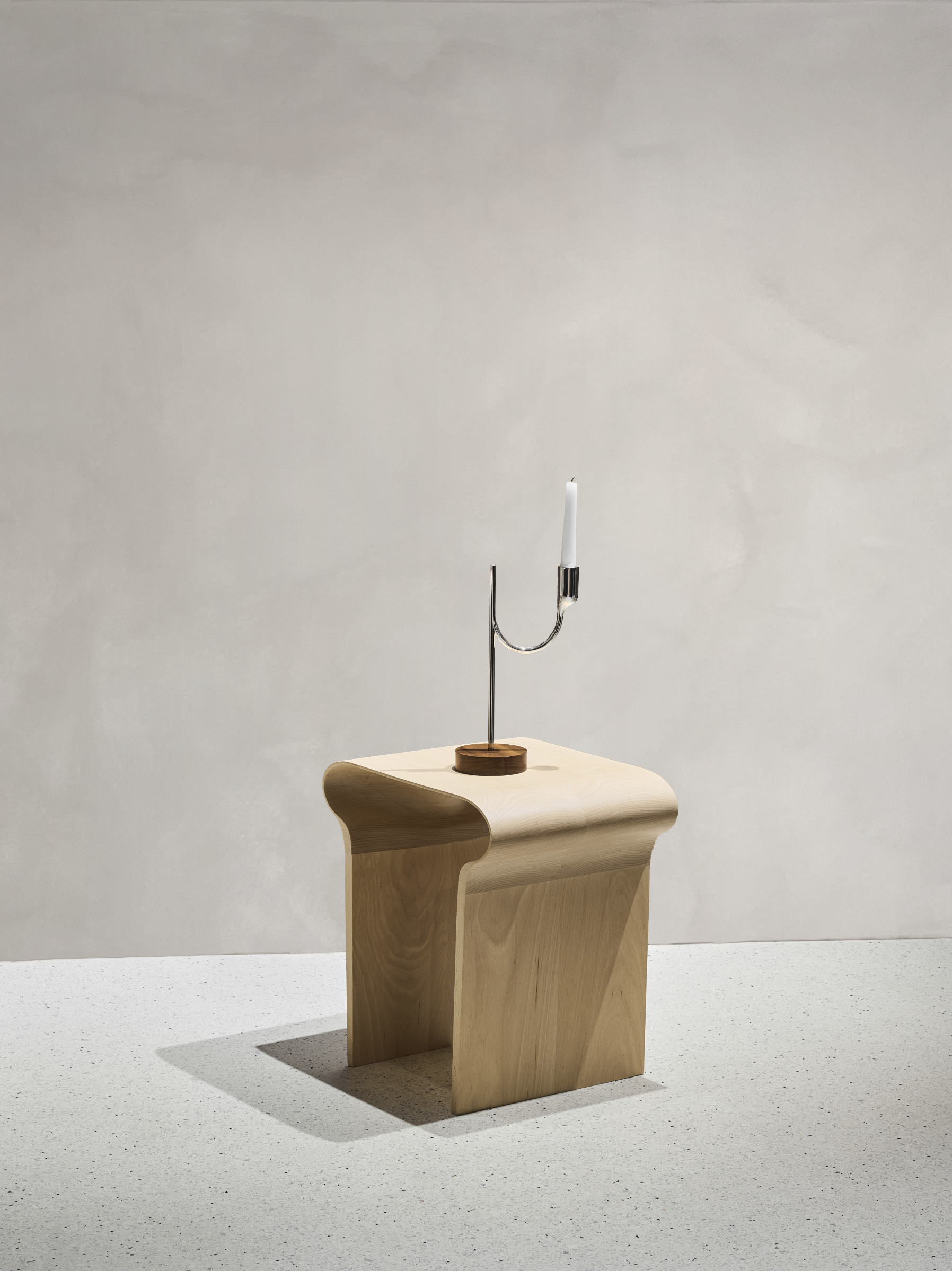 Egetemier_ContourlineStool_BodoSperlein_2024