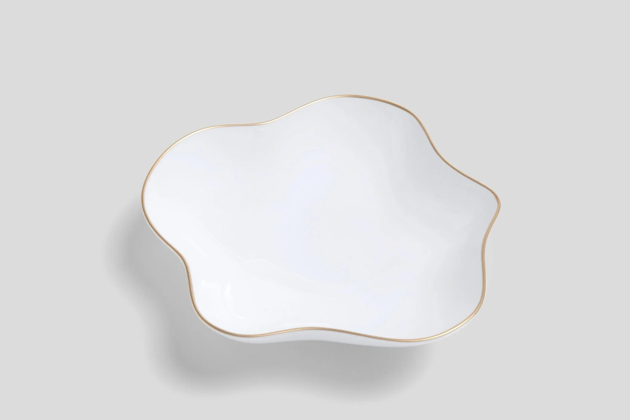 nikkoblossomgoldlinedeepplate-125083.jpg