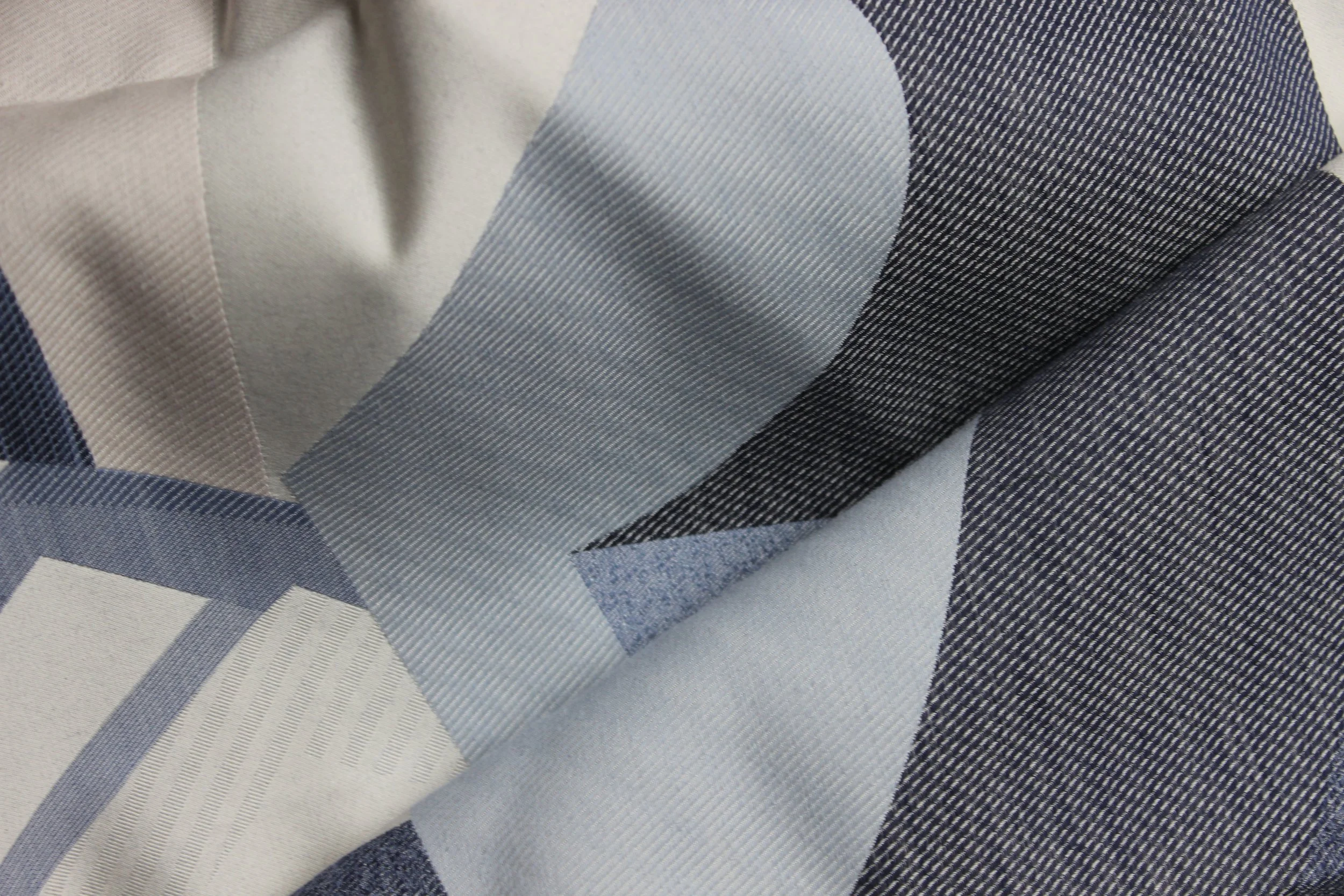 BlastBlue_CloseUp_BodoSperlein_0001_NyaNordiska_Studio_2020.JPG