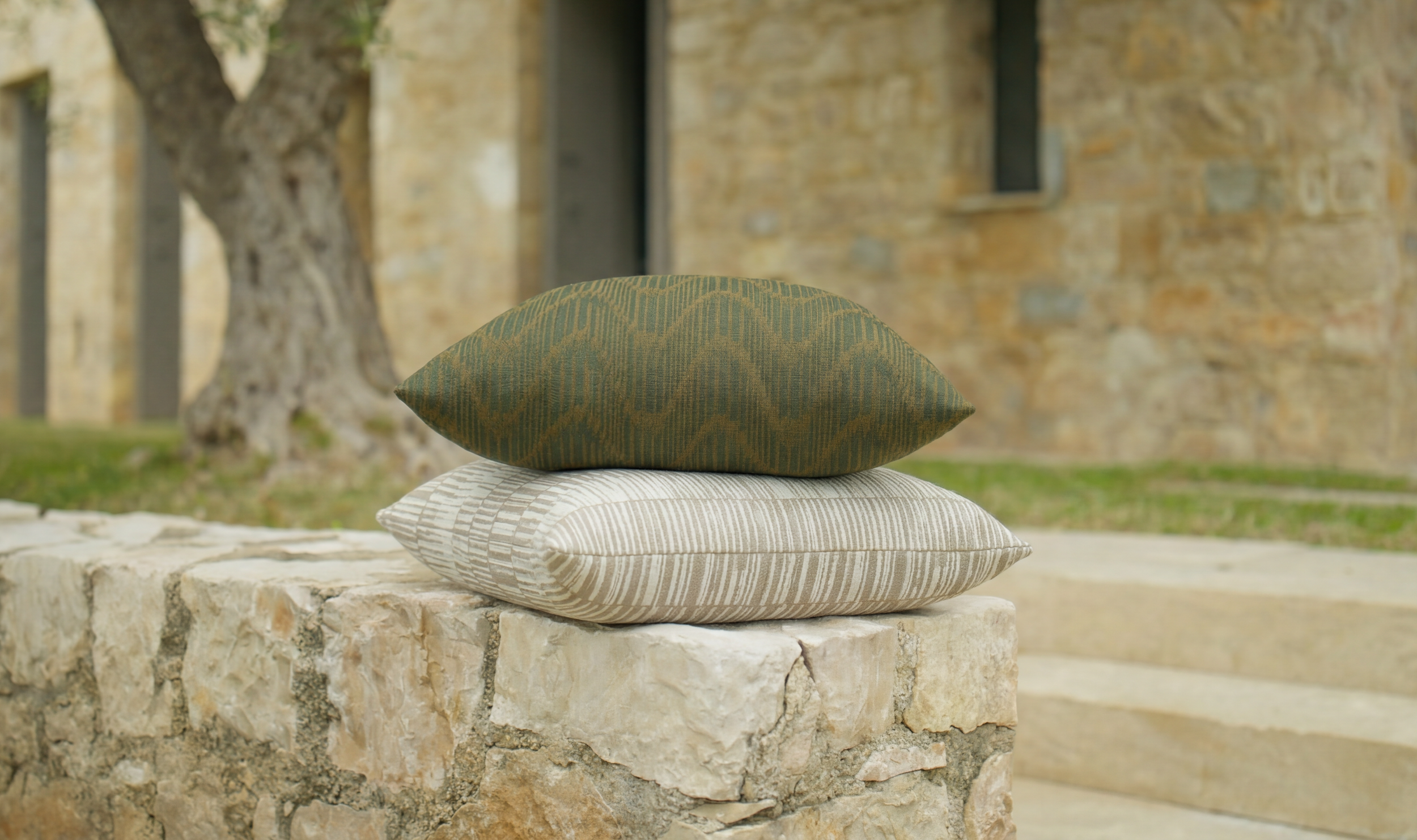 Dekokissen Set _Crest grün_Grove beige.png