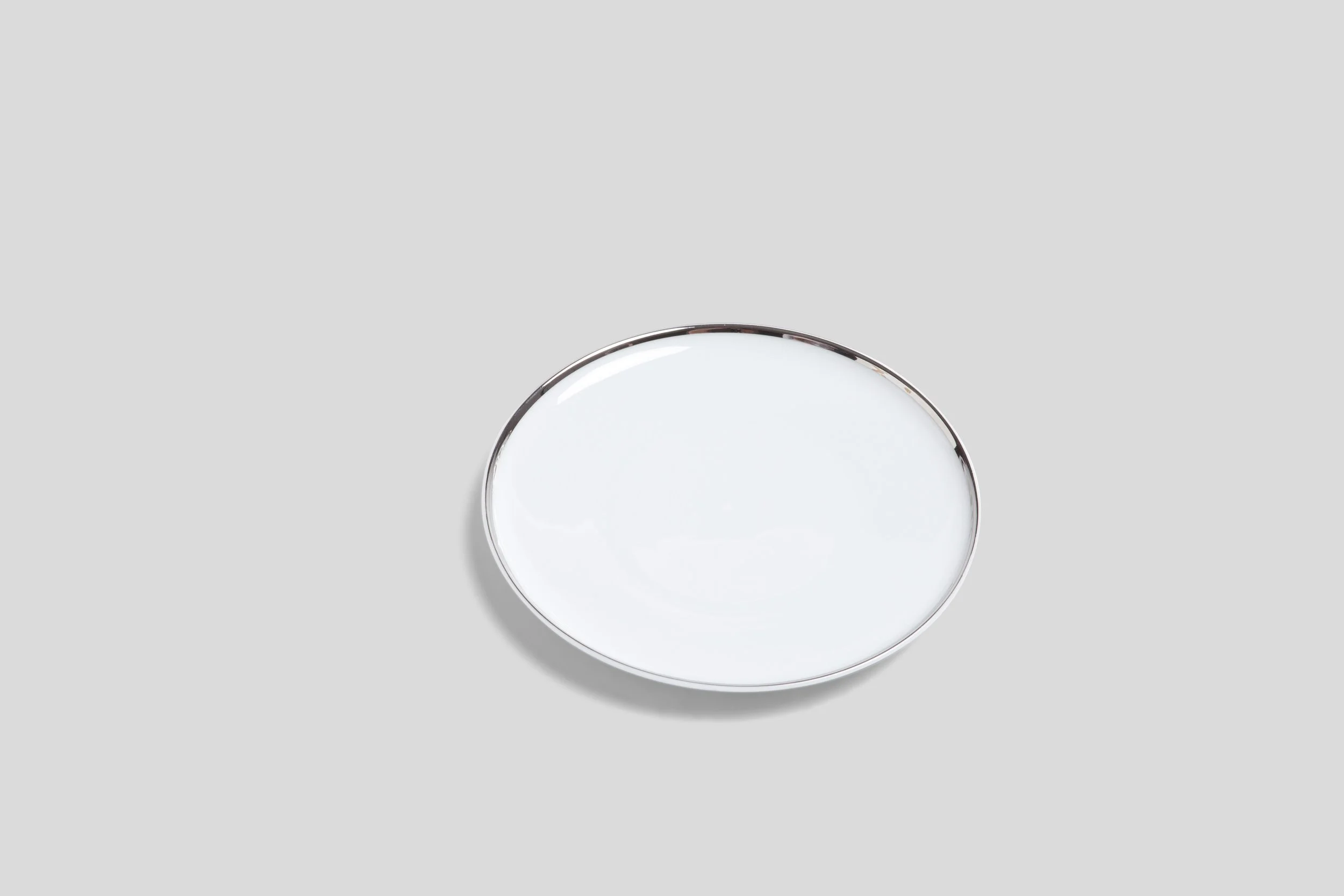 bodo_sperlein_tane_plate_side_platinum_1.jpg