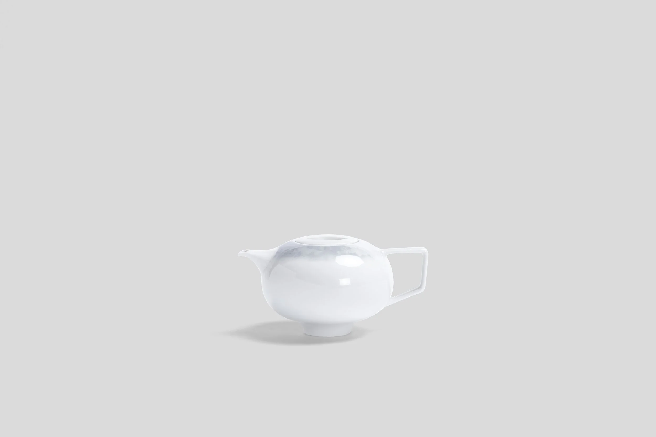 bodo_sperlein_tane_teapot_grey_2.jpg