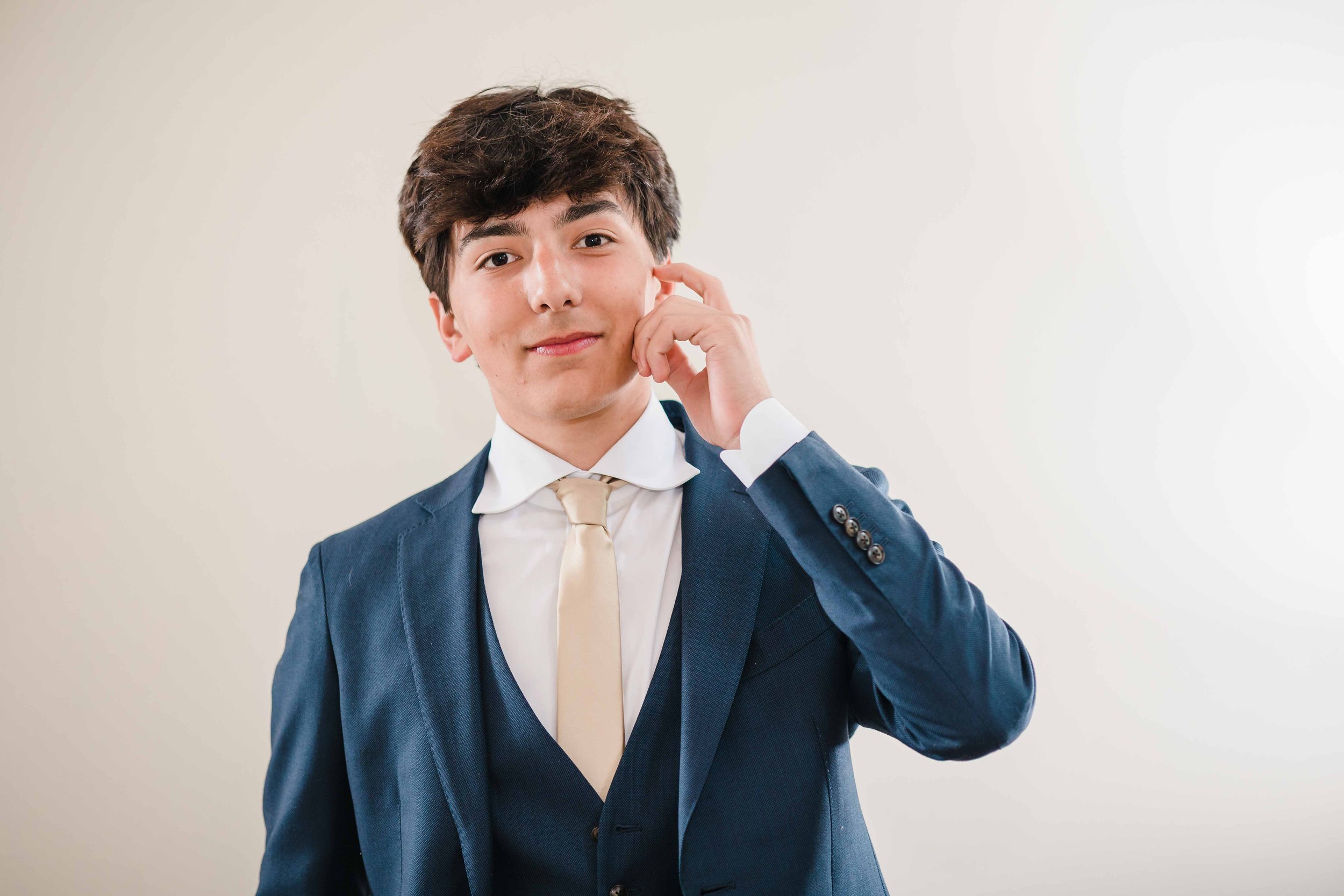 pre-prom-philadelphia-family-photographer-main-line-photos-that-capture-hearts-0747.jpg