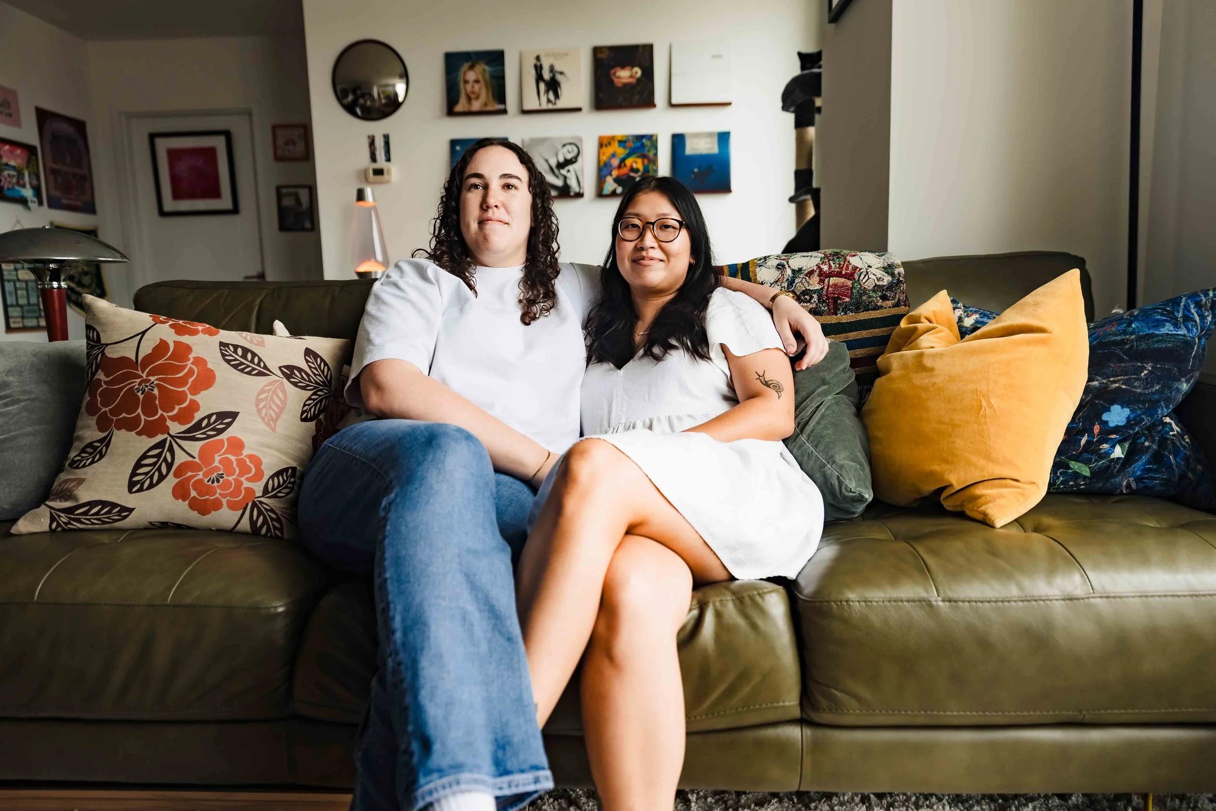 philadelphia-portrait-photographer-at-home-couch-portraits-9216.jpg