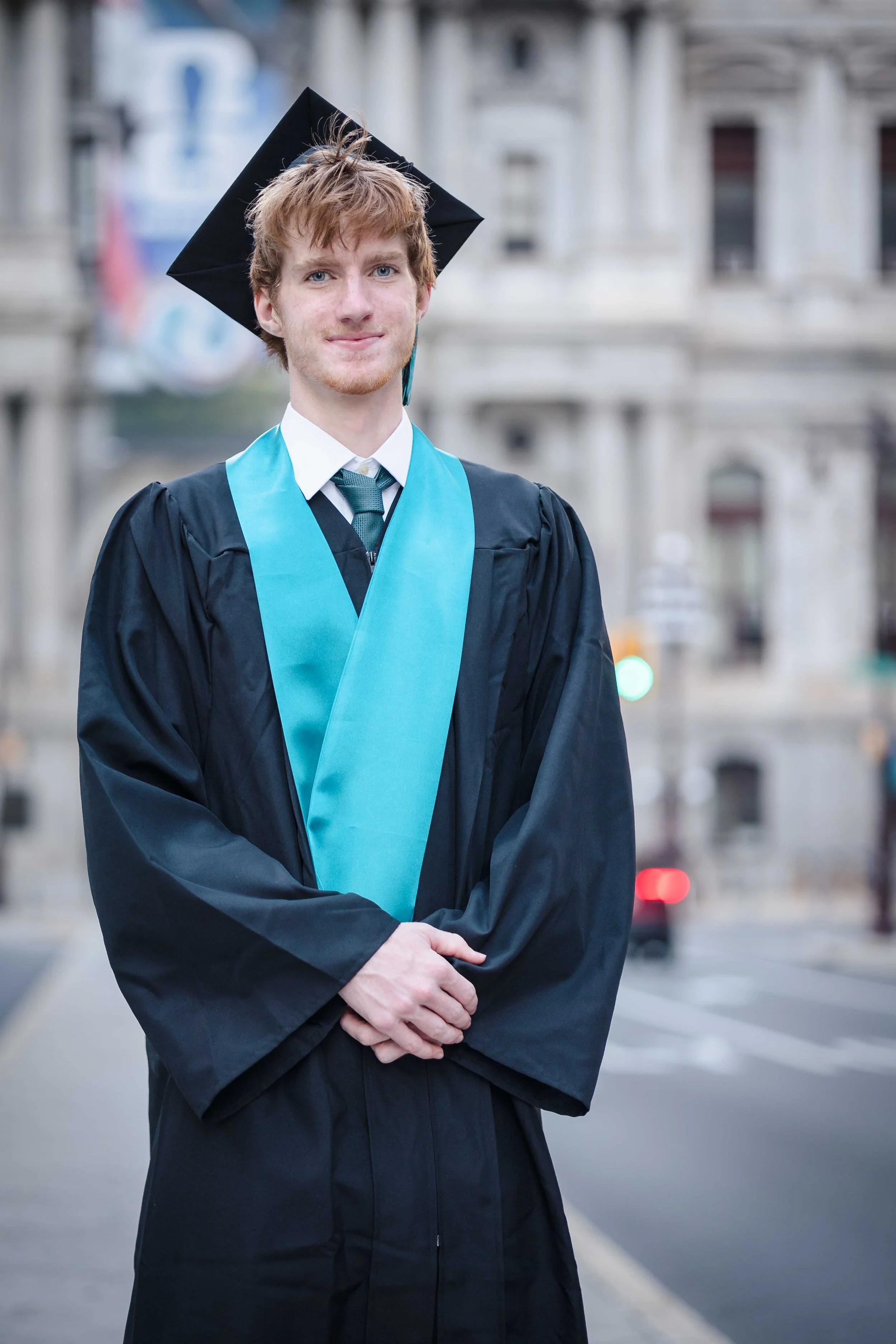 philadelphia-portrait-photographer-city-hall-graduation-2415.jpg