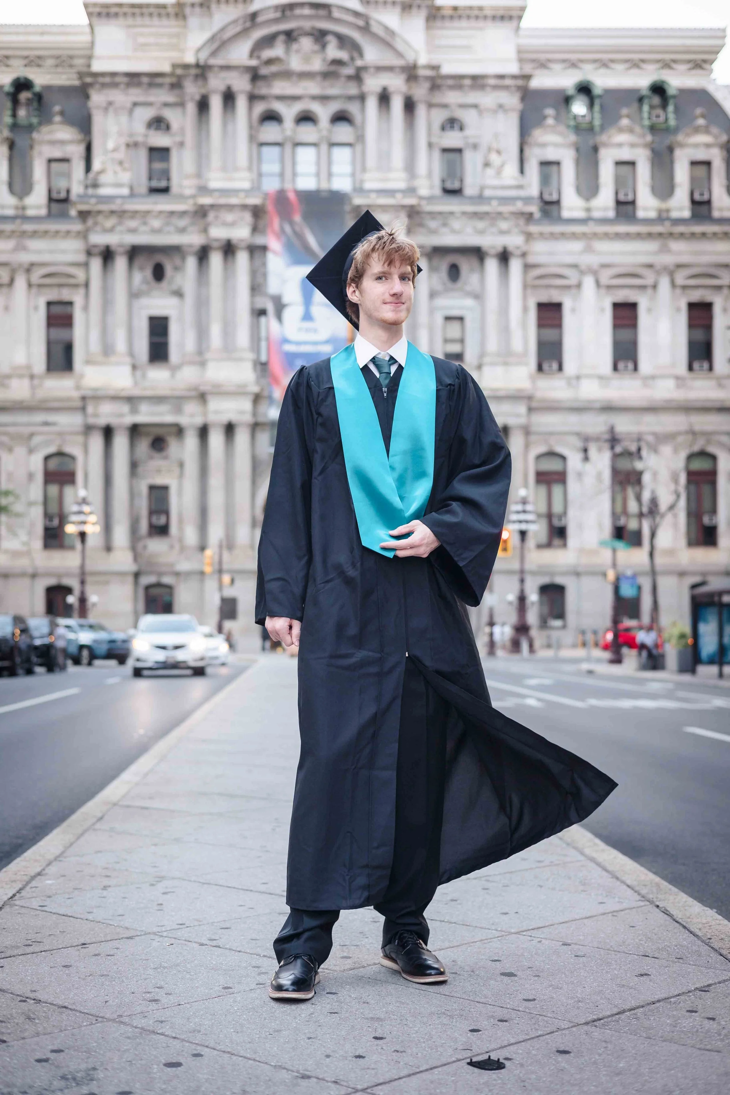 philadelphia-portrait-photographer-city-hall-graduation-7039.jpg