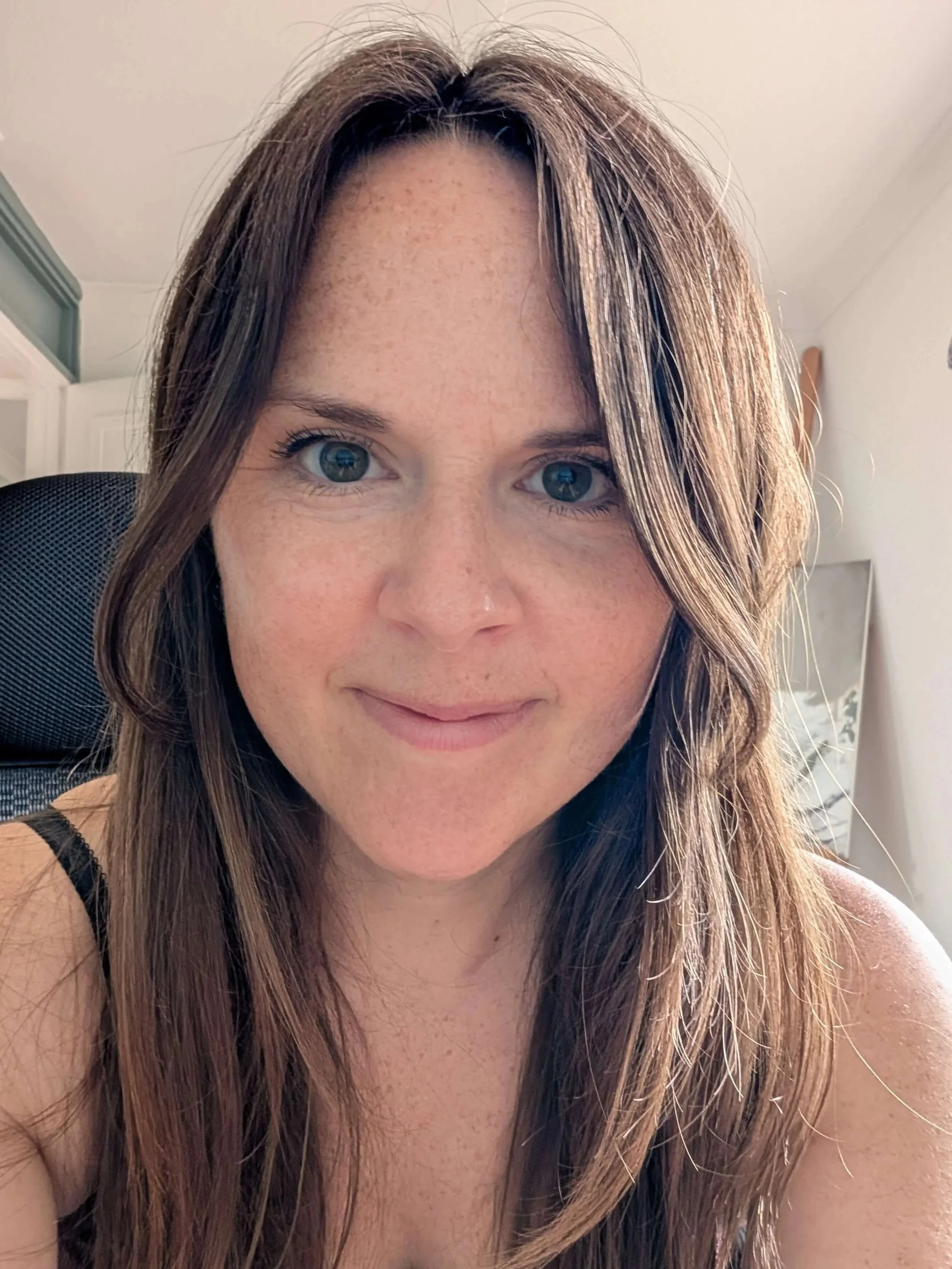 Rachel Maxted - Cotswold Interior Designer and Abstract Artist creating beautiful homes for busy families to save time and money.