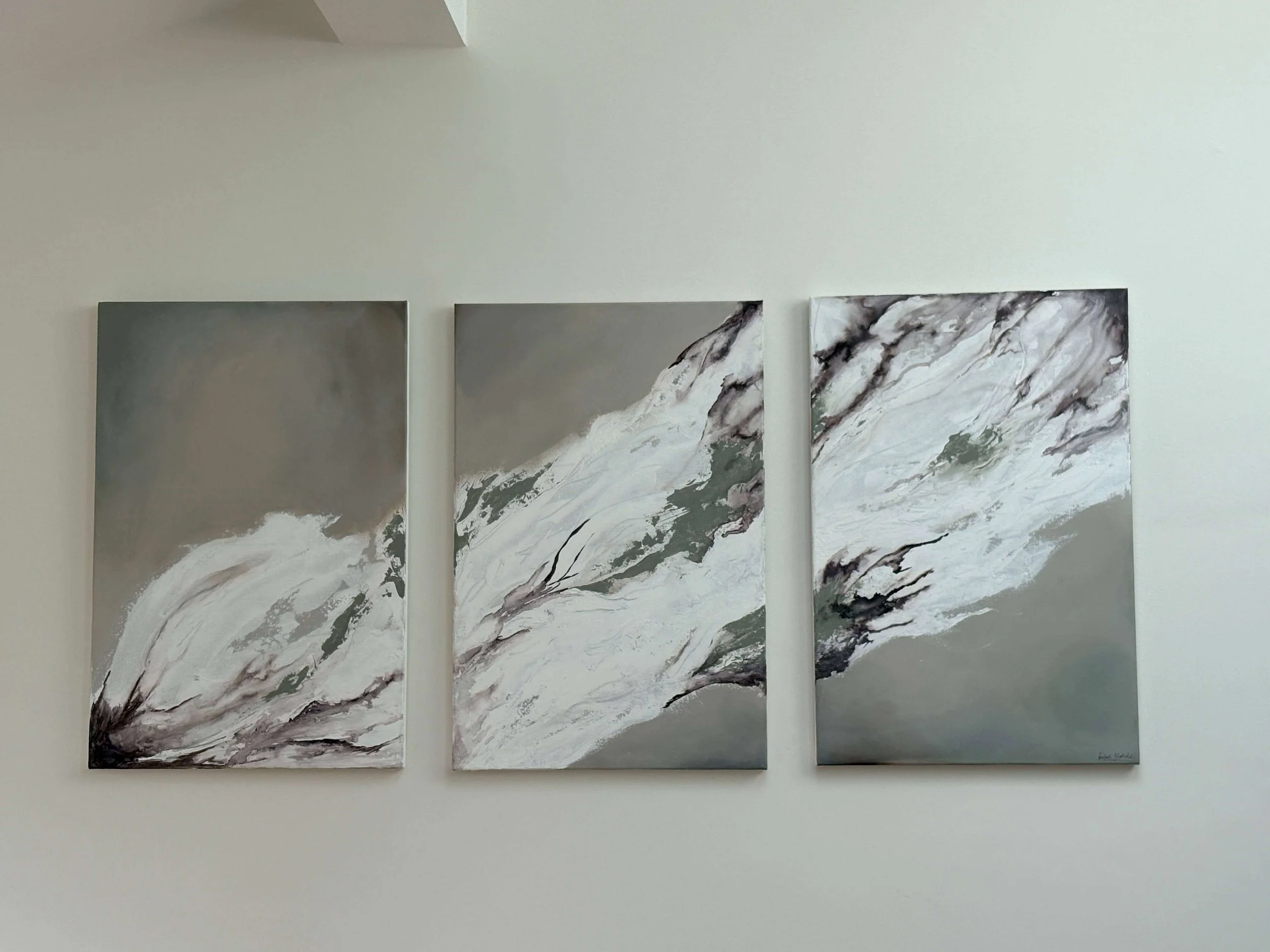 abstract-art-kitchen-design-diptych.jpg