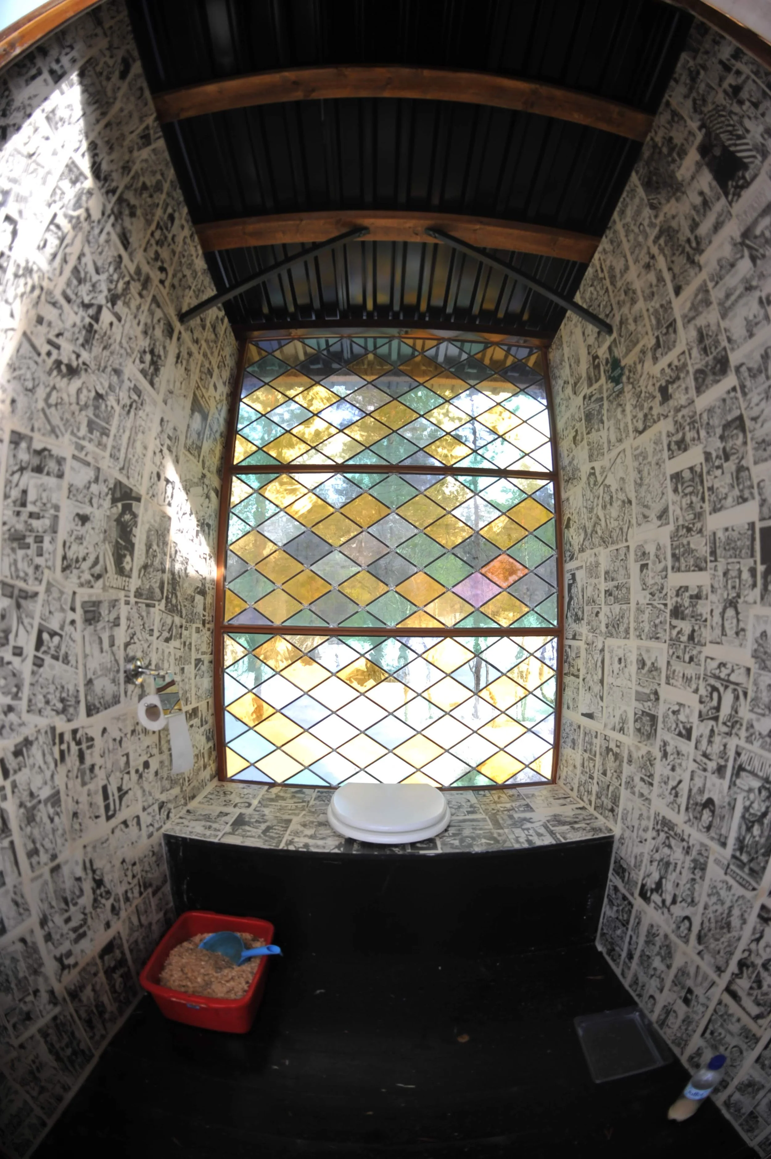 Design af udendørs toilet til norsk skovhytte