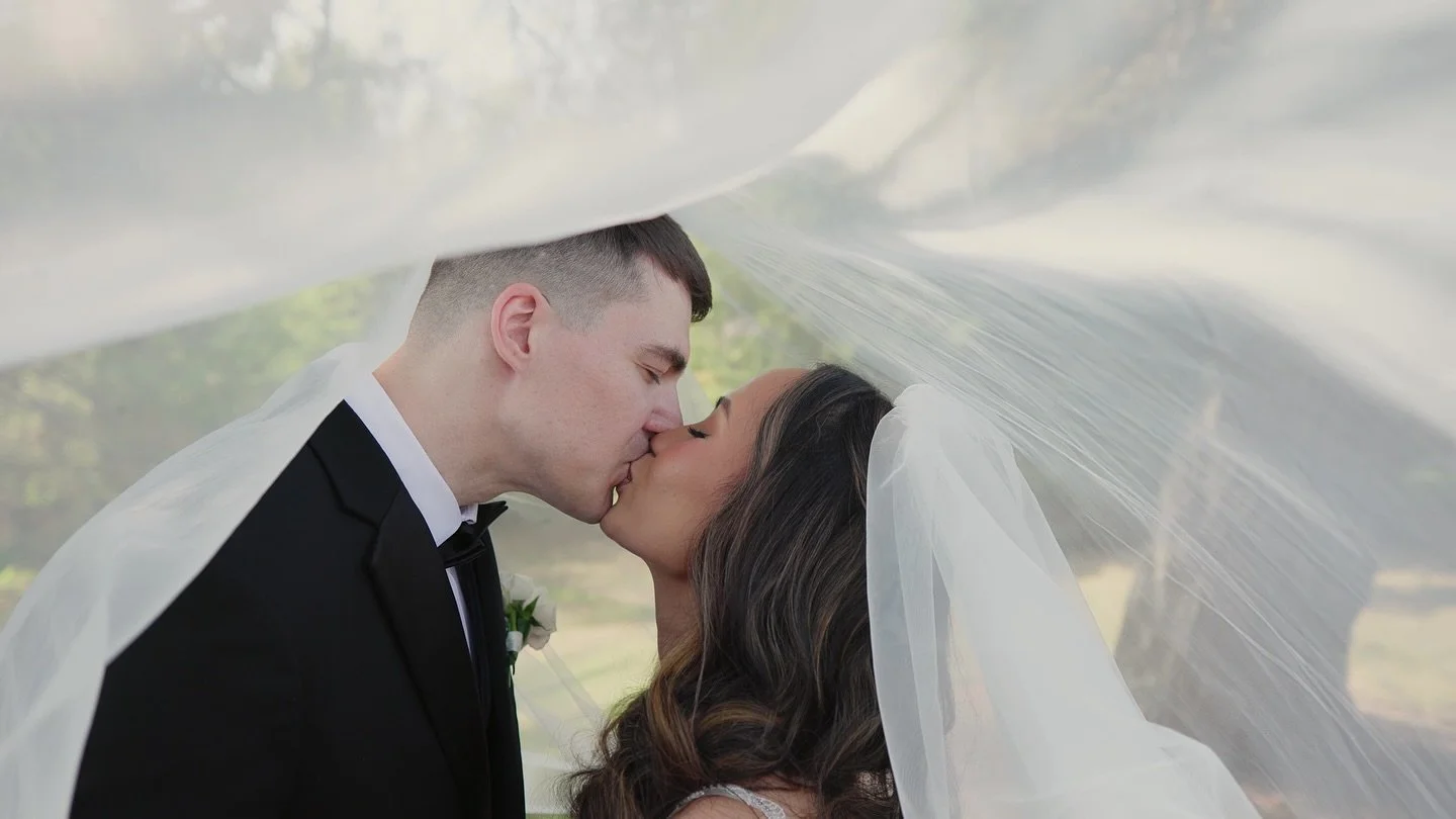 Wedding Highlight Video Stills | Jon & May
Vendor list 
Video @silverleaf.weddings
Planner @eventsbyelena
Photo @candicerosephotography
Flowers @flowerlystudios
Food @fooddudes
@element_event_solutions
DJ @djemporium
#WeddingVideographer #Weddi