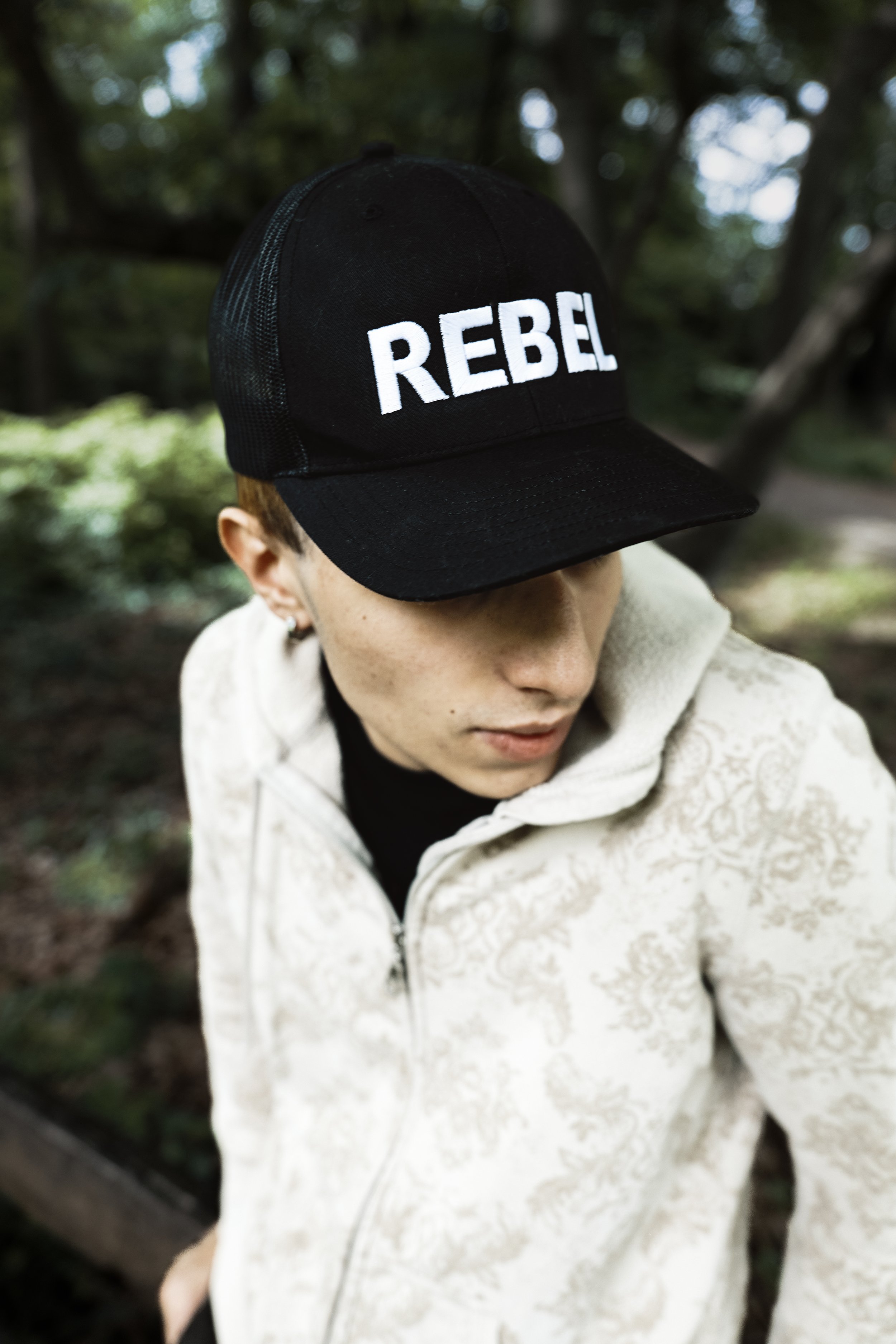 P1289618_rebel.jpg