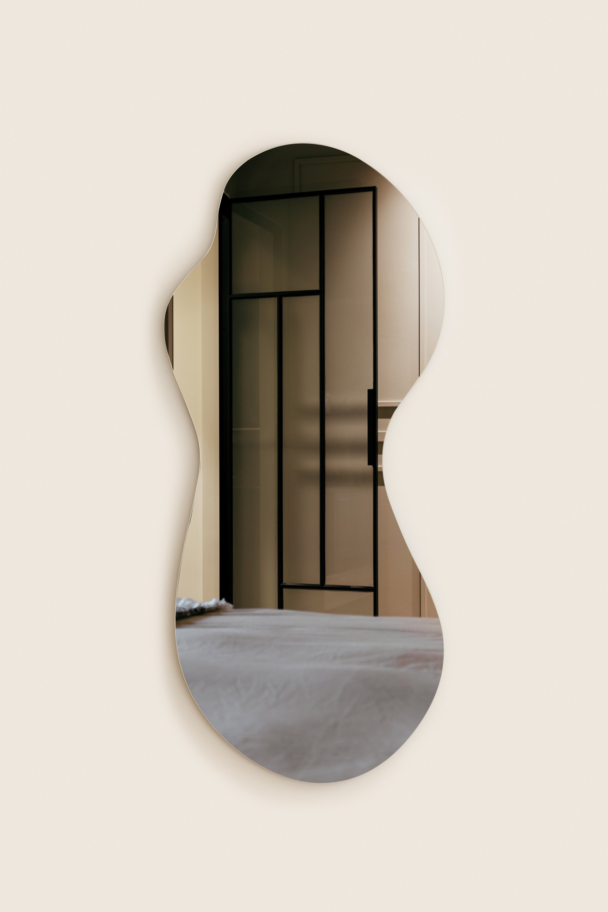 Mirror Peanut