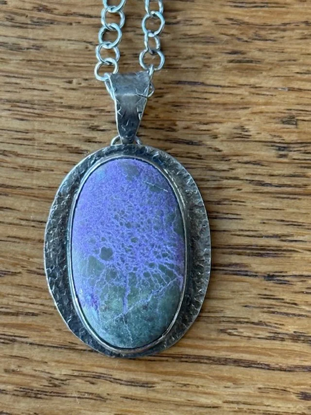 Purpurite on Hammered Silver