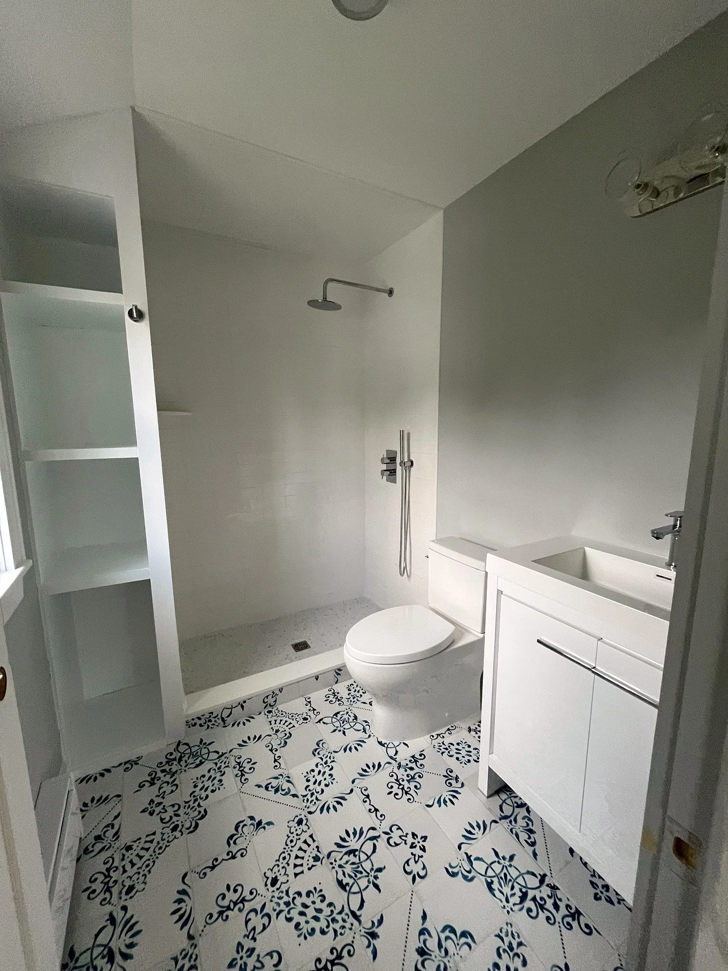 JenniferBMeyer_OldChathamBath_blue.jpg