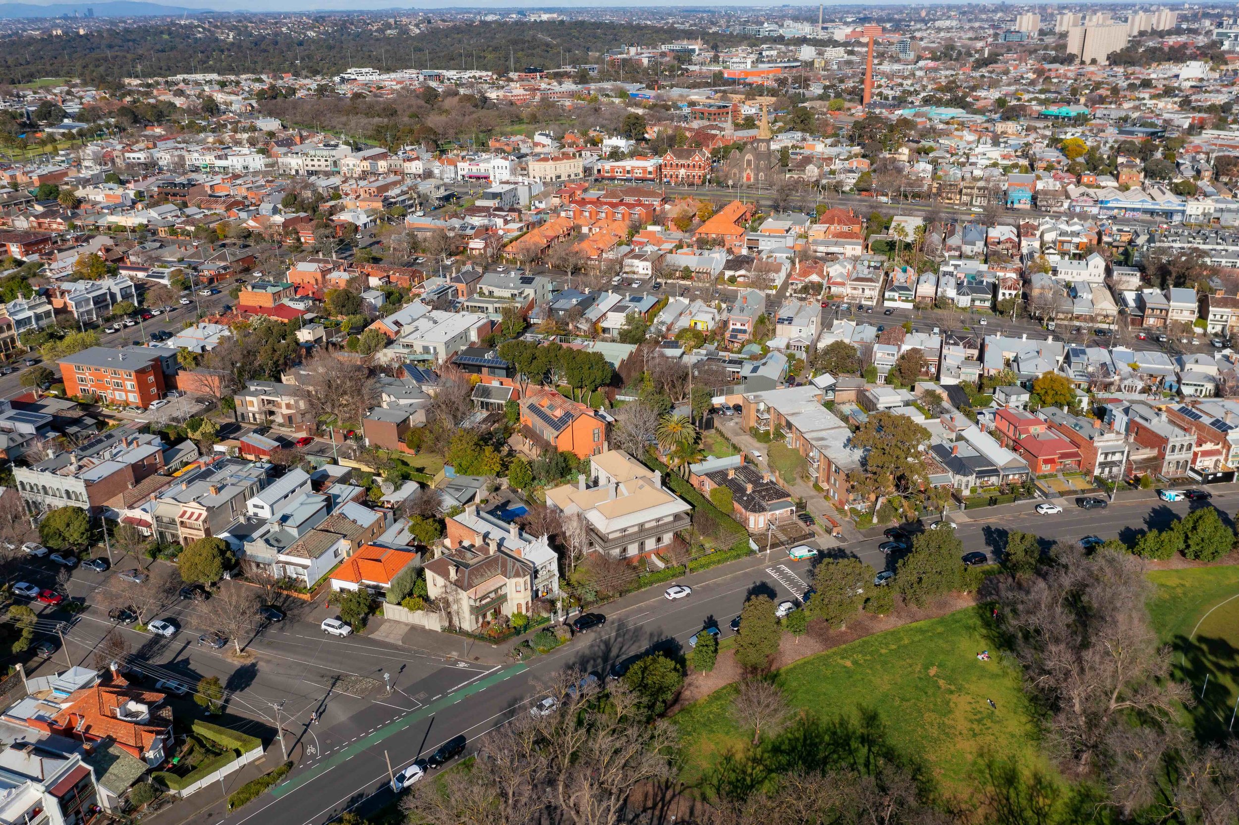 What causes Australian house prices to&nbsp;fall?