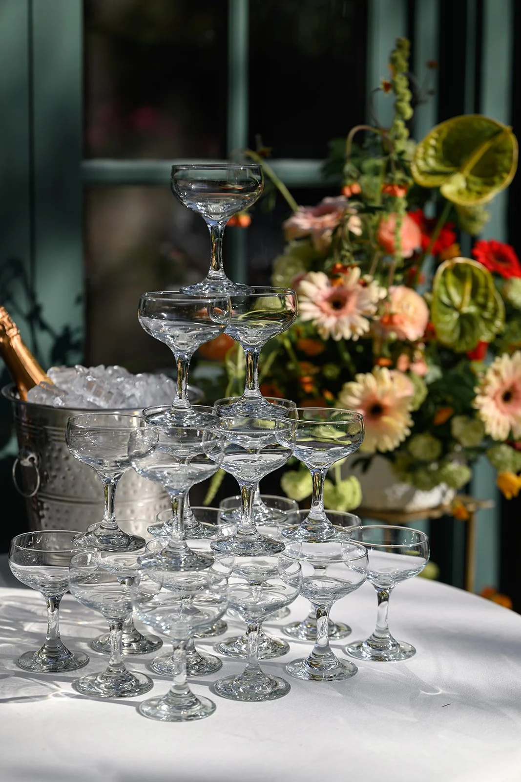 Wedding at the Allied Arts Guild in Menlo Park, CA