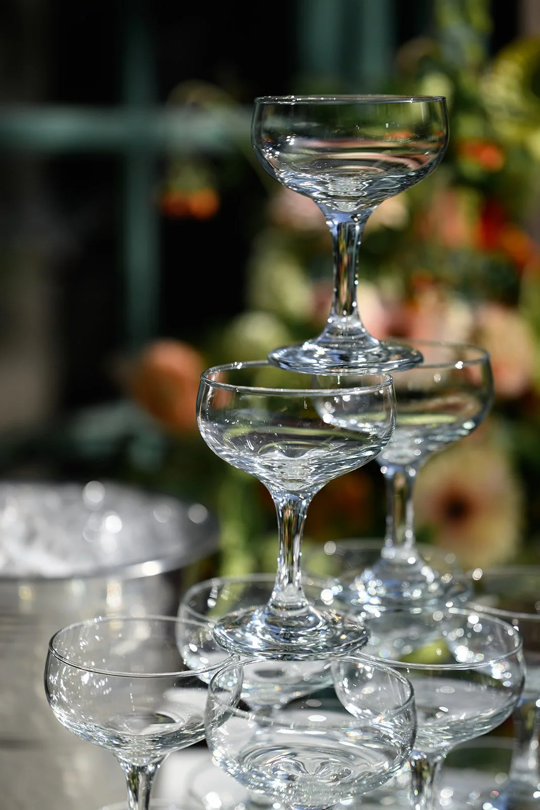 Wedding at the Allied Arts Guild in Menlo Park, CA