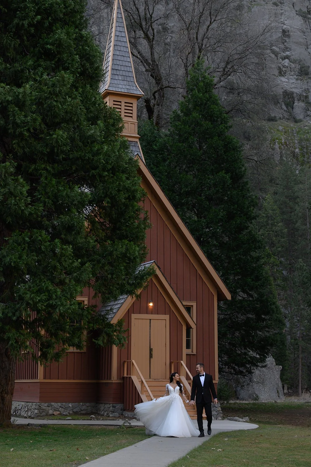 Yosemite-Chapel-46.jpg