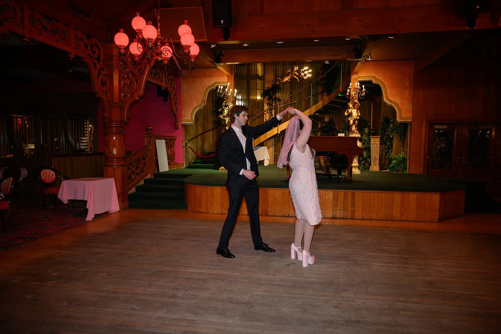 Madonna-Inn-Hotel-19.jpg