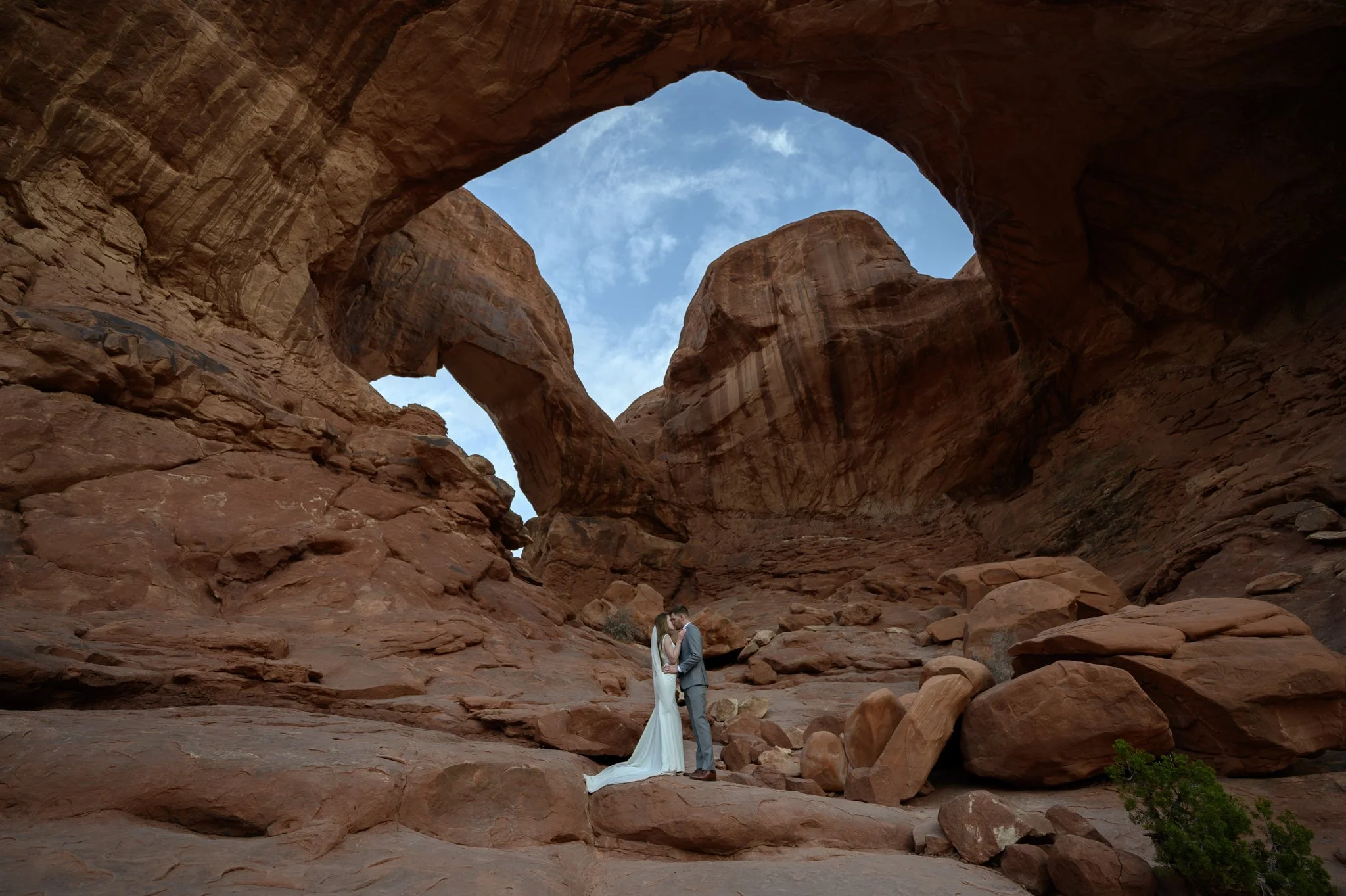 34 Wild Wedding Venues Where Your Whole Guest List Can Come