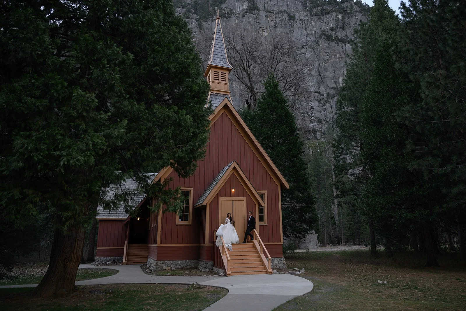 Yosemite-Chapel-21 copy.jpg