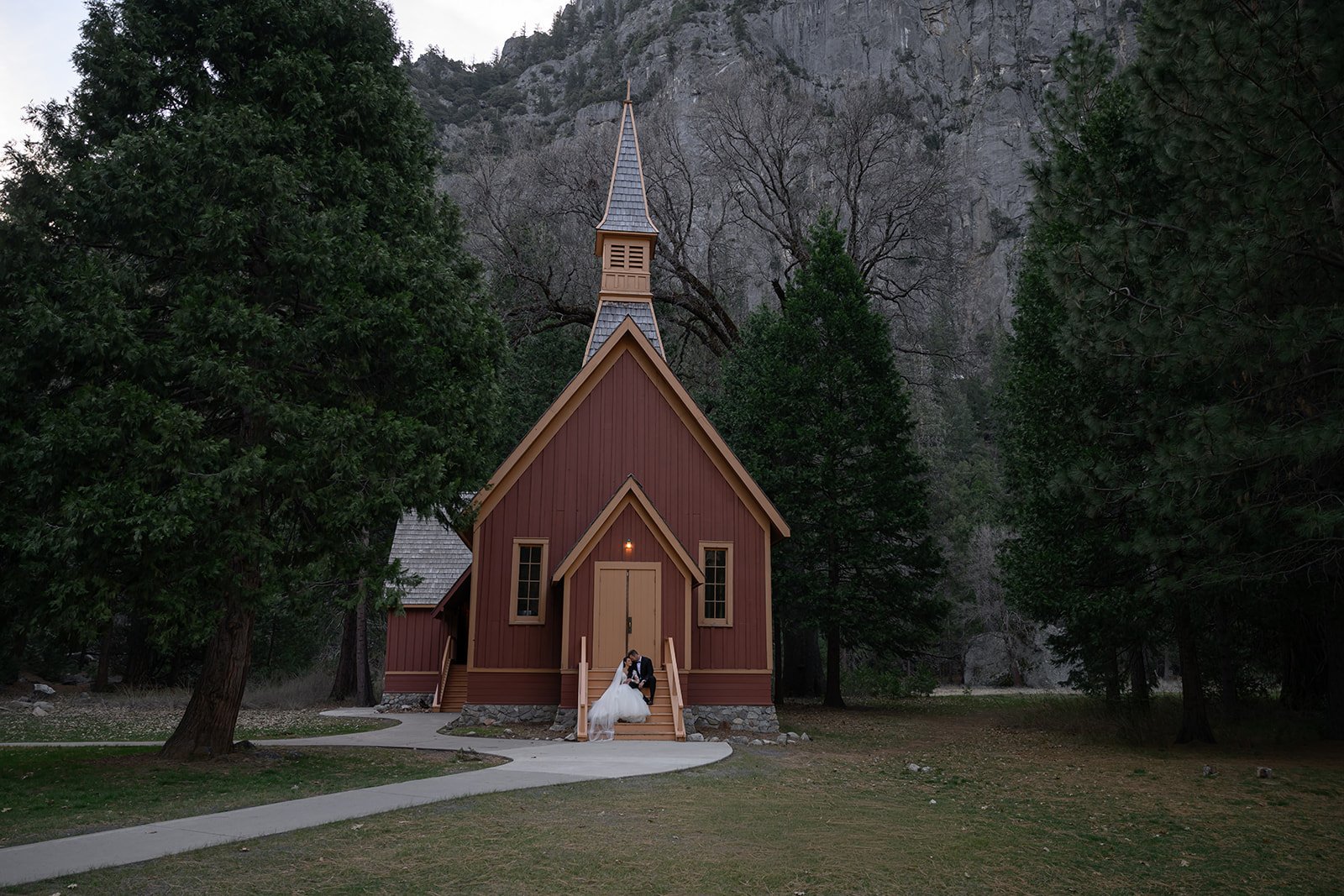 Yosemite-Chapel-28 copy.jpg