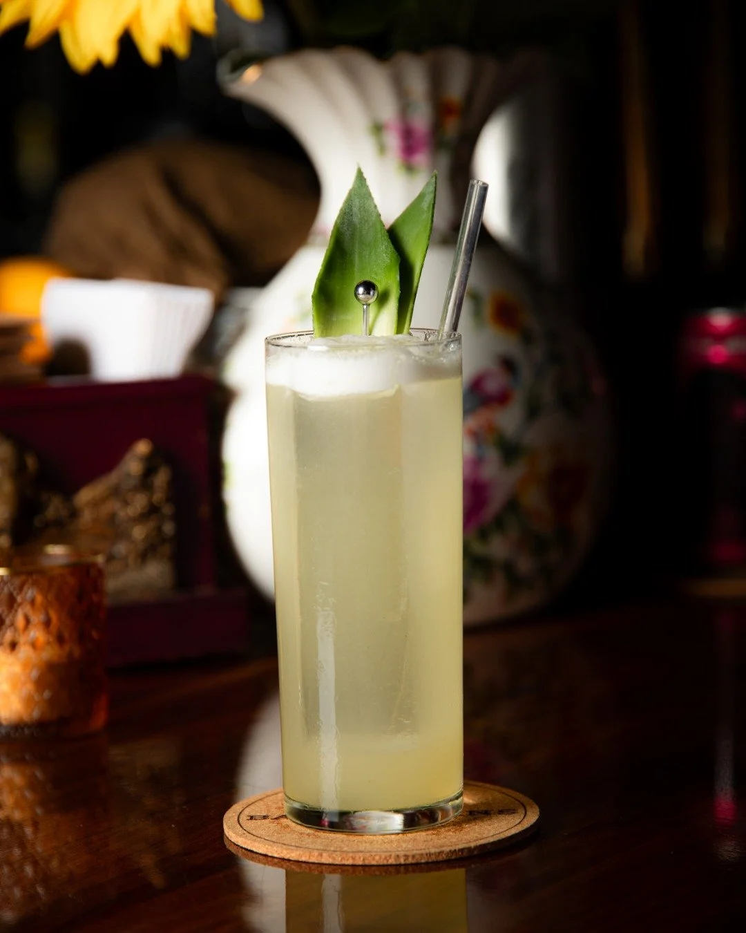 Rafra&icirc;chissant, &eacute;l&eacute;gant, et toujours &agrave; point.

Refreshing, elegant, and always on point.

#Barrelmans #OldMontreal #OldPort #GensduVieux #Cocktails #Tapas #Mixology