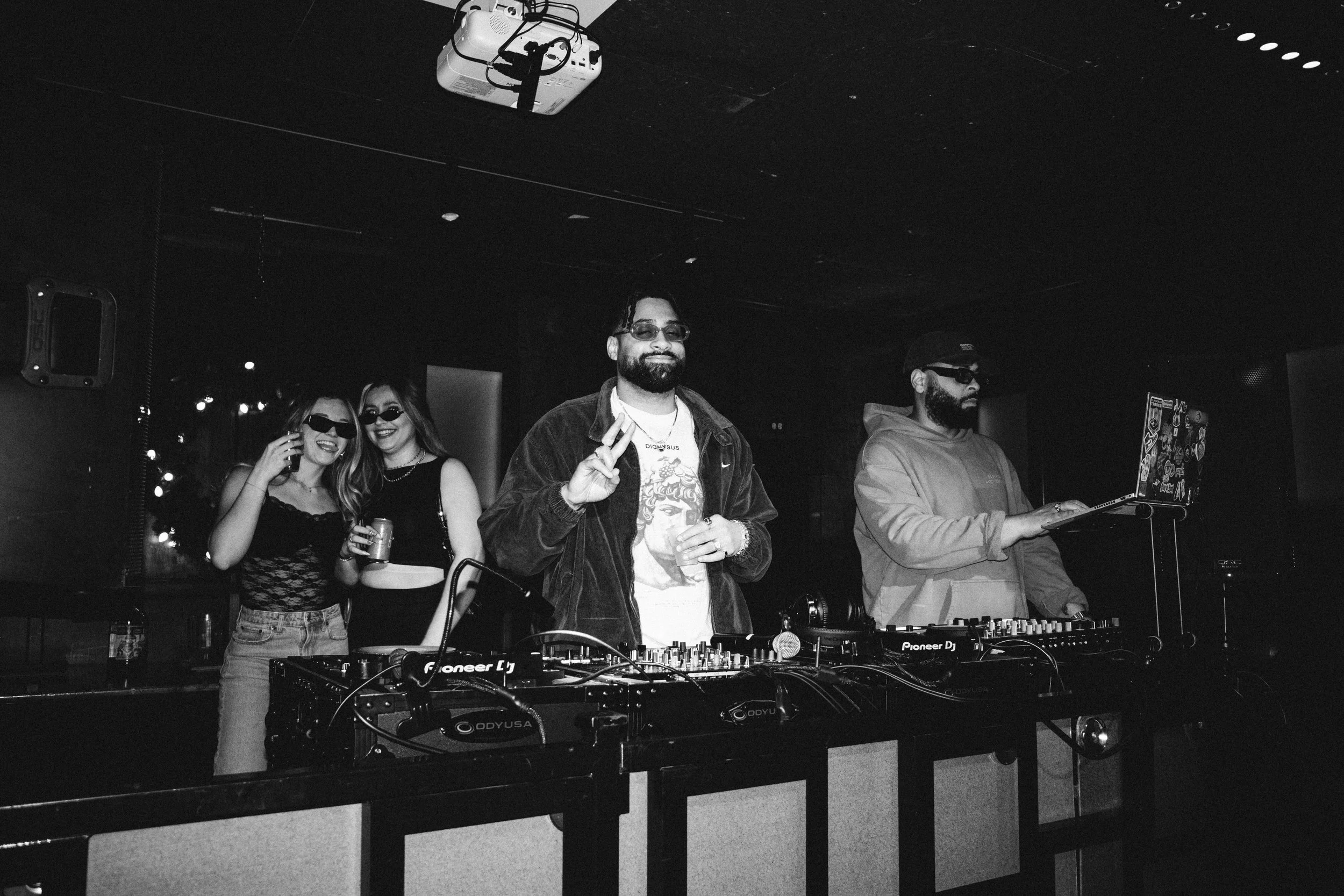 _R002835.jpg