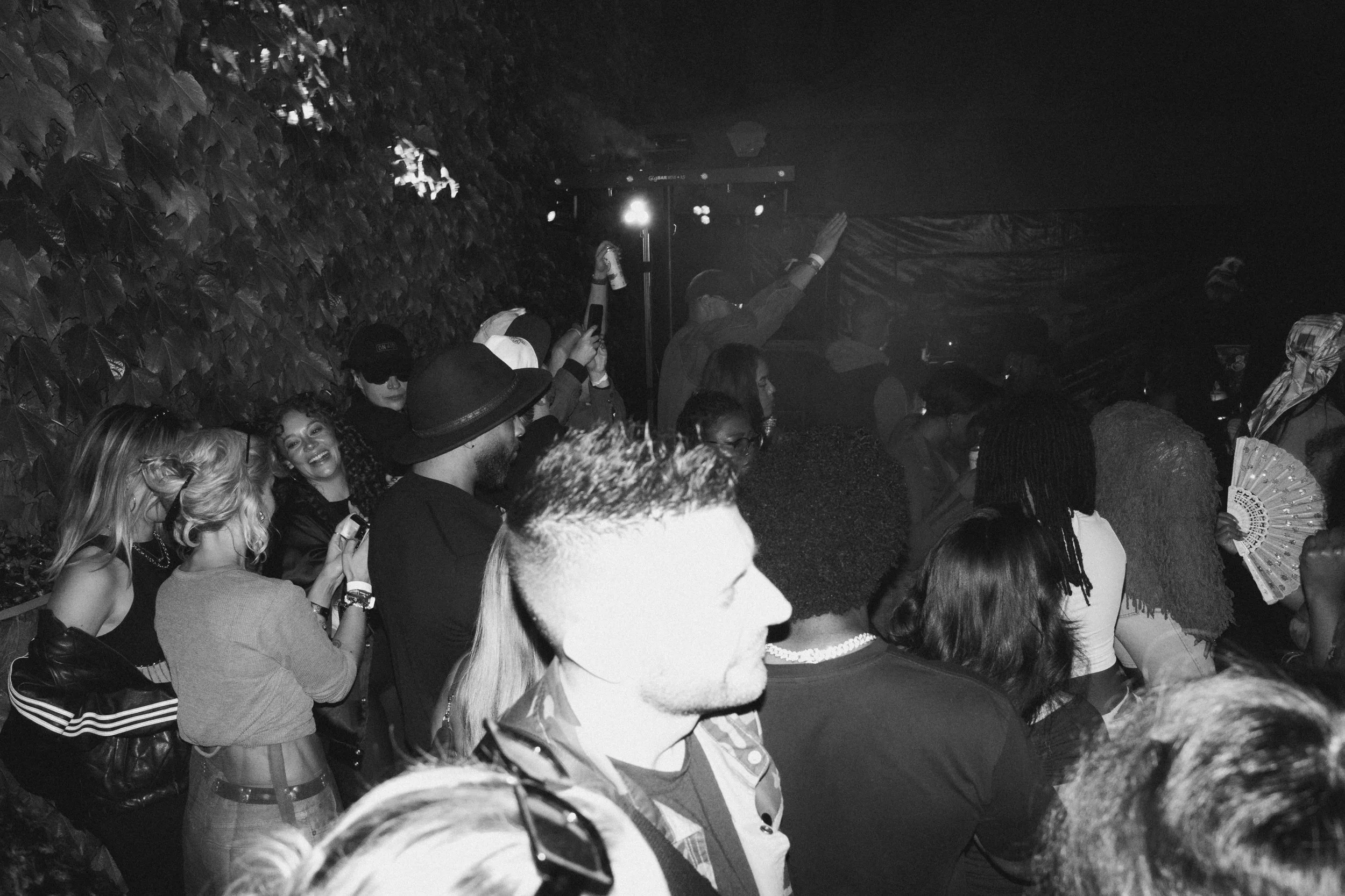_R000945.jpg
