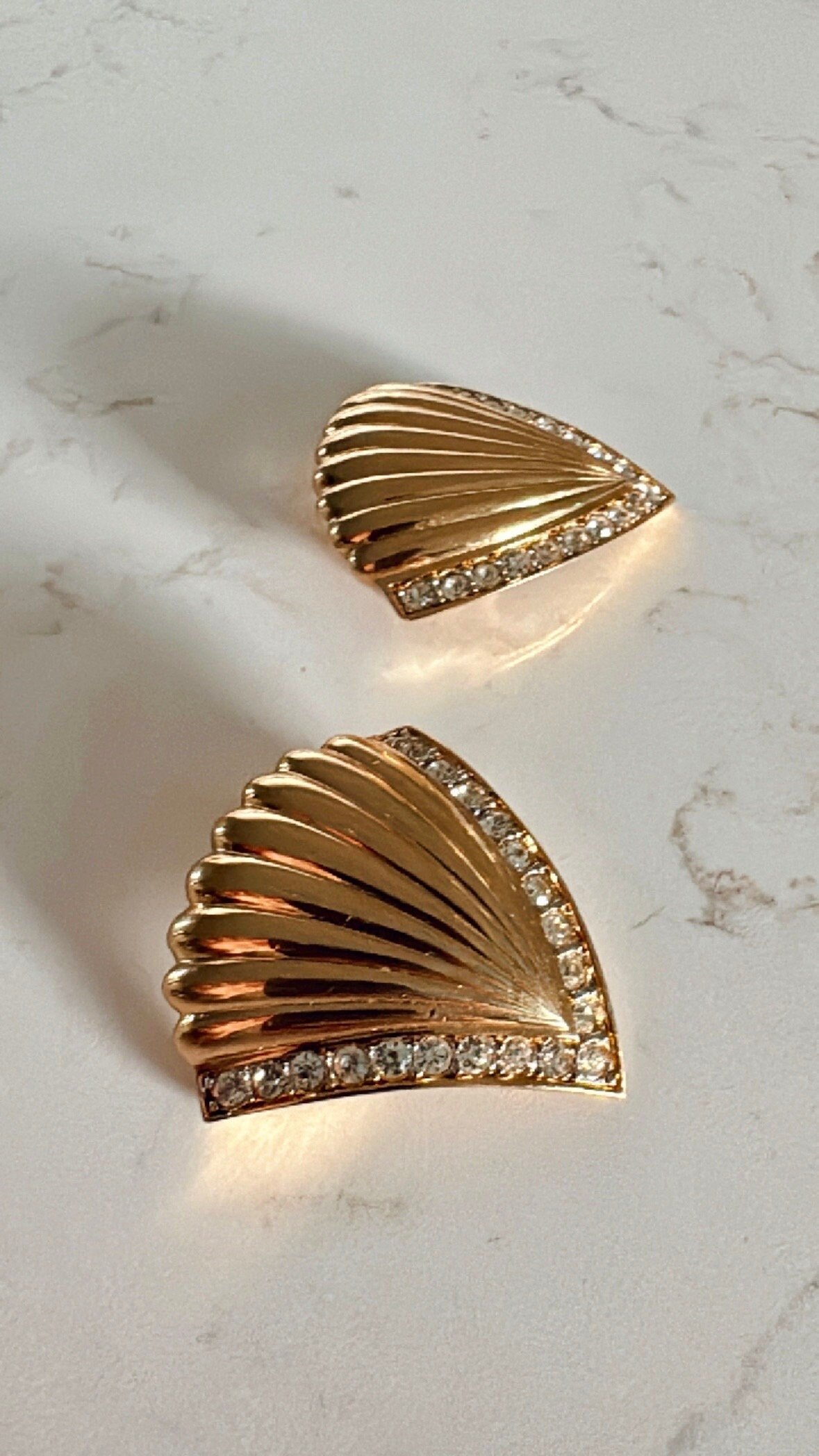 https://i.etsystatic.com/18602098/r/il/63a97a/6144053417/il_fullxfull.6144053417_teir.jpg
