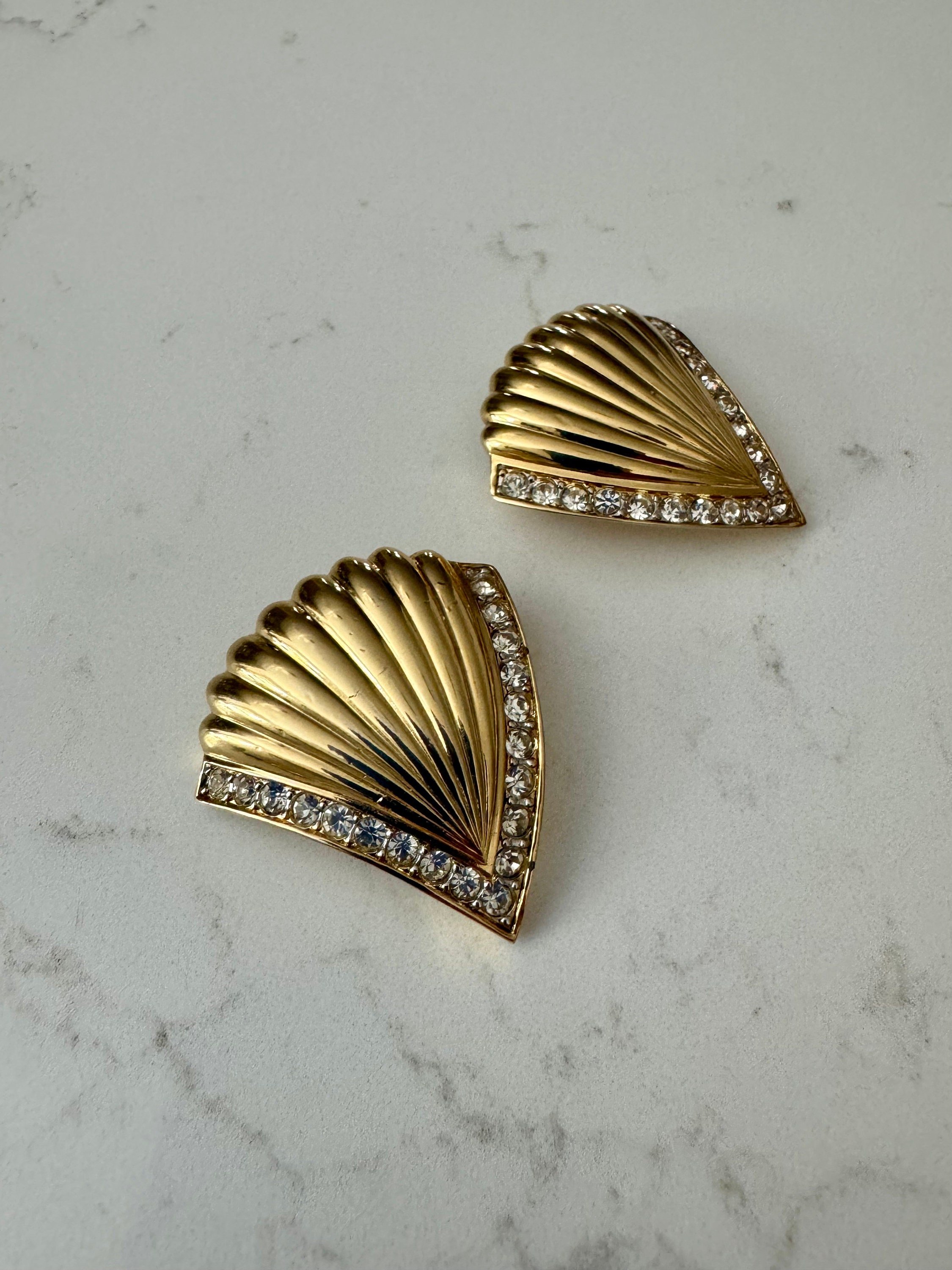 https://i.etsystatic.com/18602098/r/il/ee982c/6144801217/il_fullxfull.6144801217_jutt.jpg