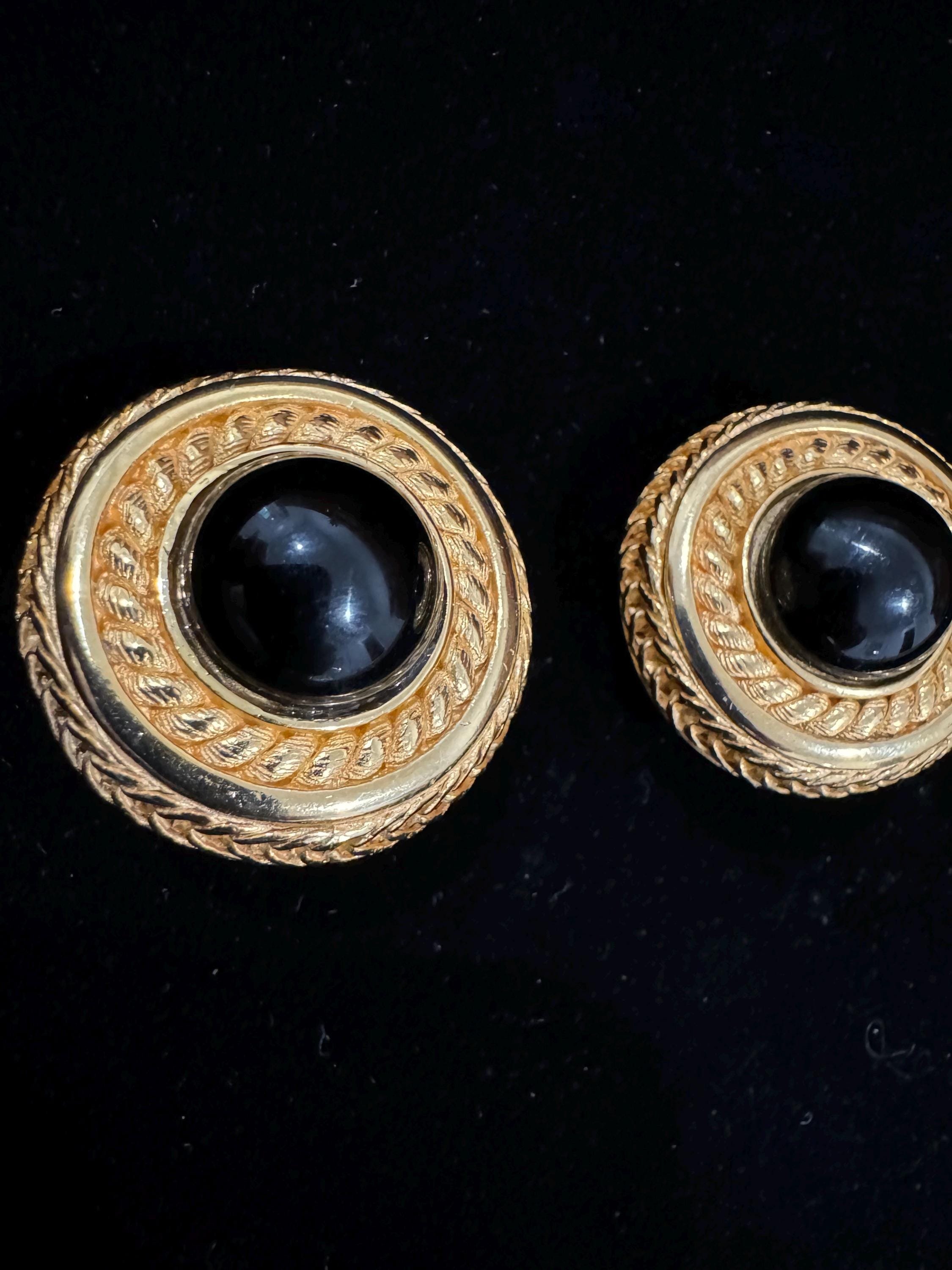 https://i.etsystatic.com/18602098/r/il/caf6cc/6360520966/il_fullxfull.6360520966_nrws.jpg
