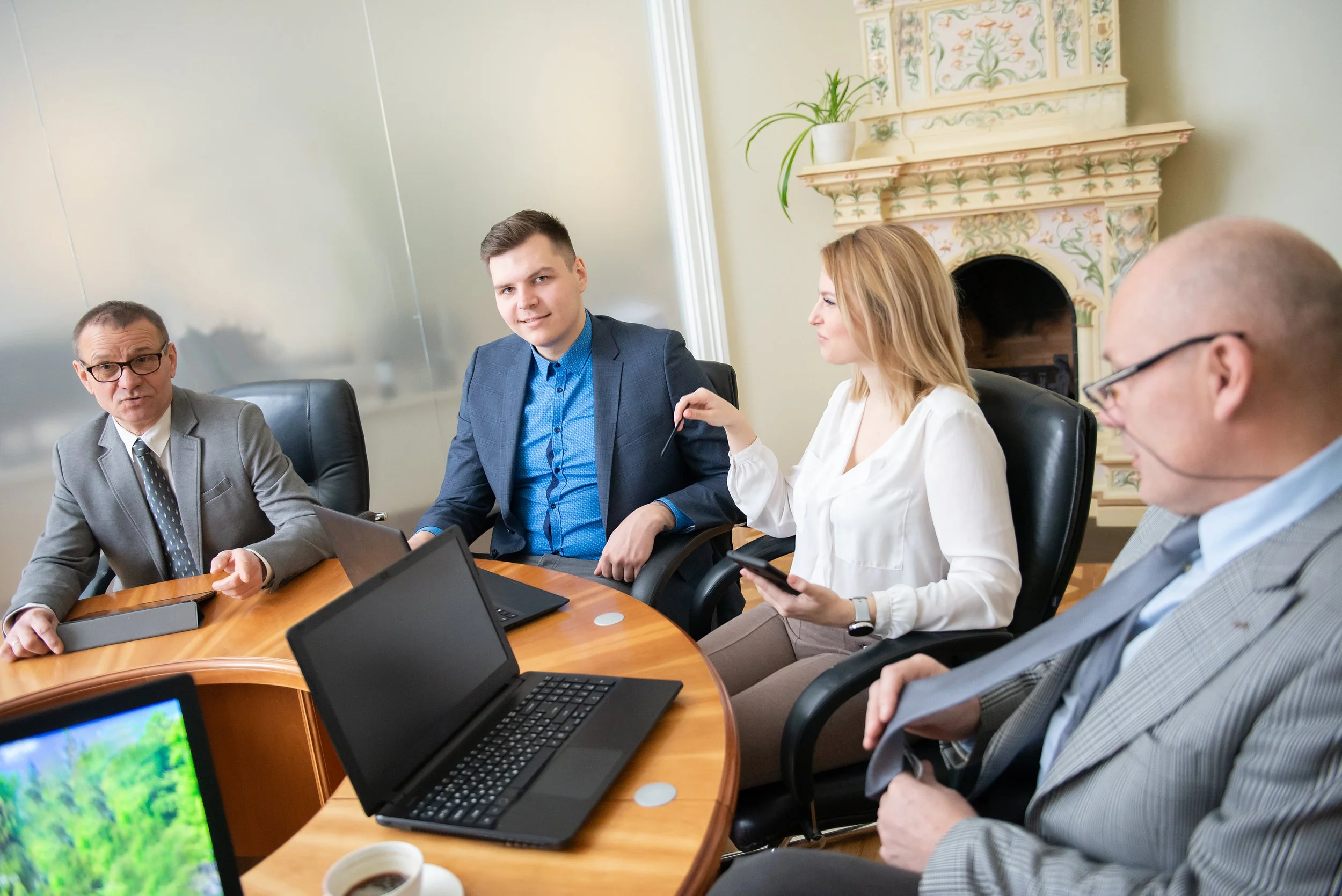 roundtable-meeting-of-business-partners-2023-11-27-05-22-09-utc.jpg