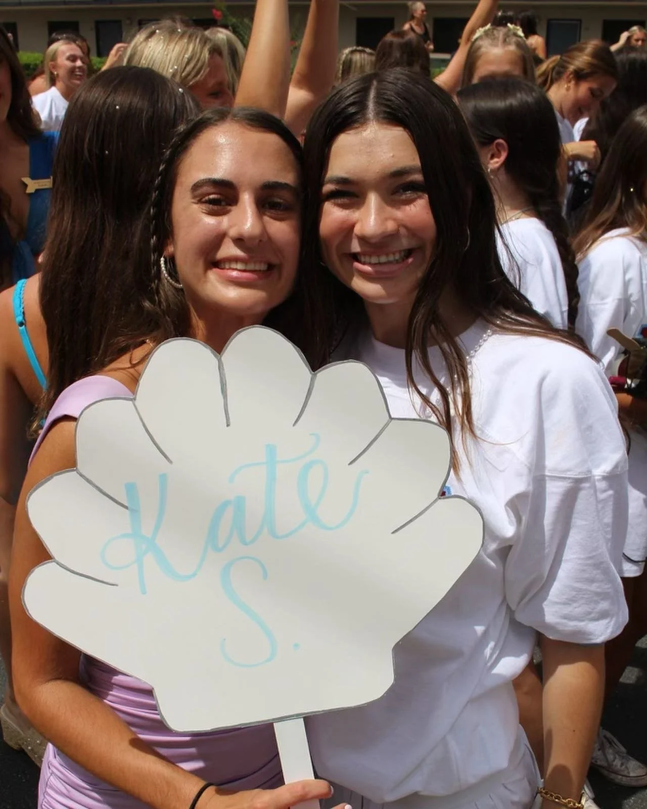 Bid day at FSU was so sweet! Congrats to @ellakatesmithh on running home to Pi Beta Phi! We are so excited for you!!!!