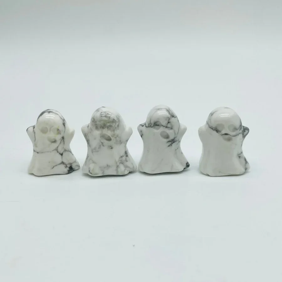 Mini Howlite Ghost