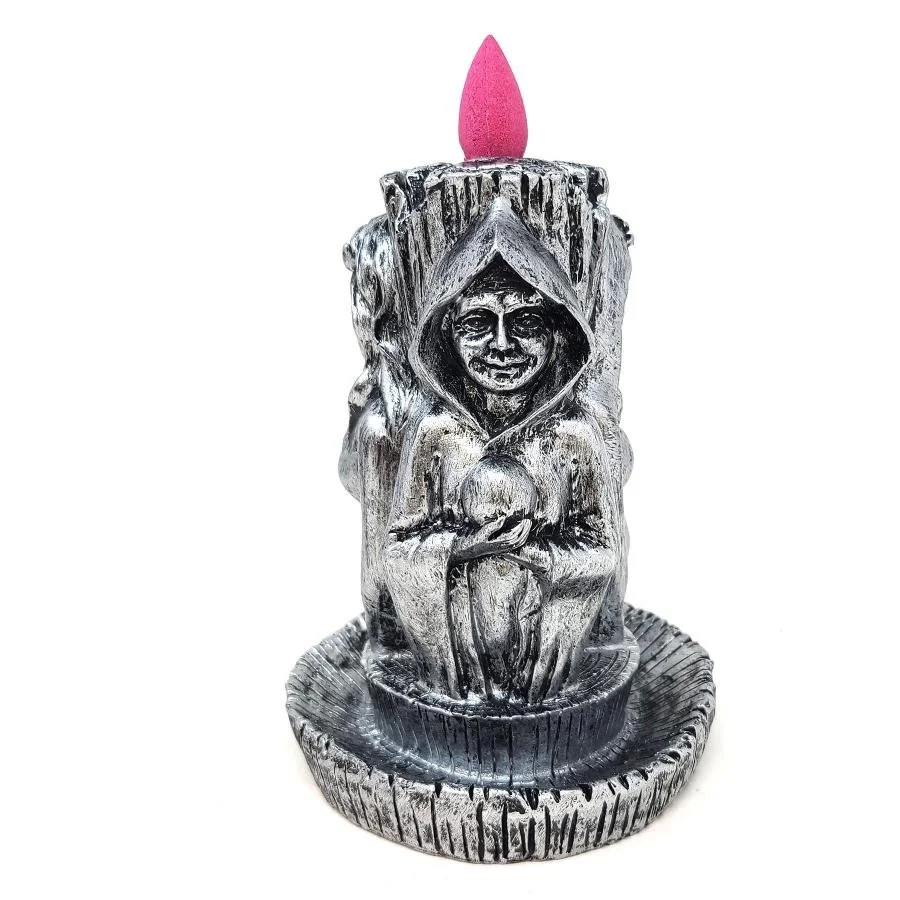 maiden mother crone 2.jpg