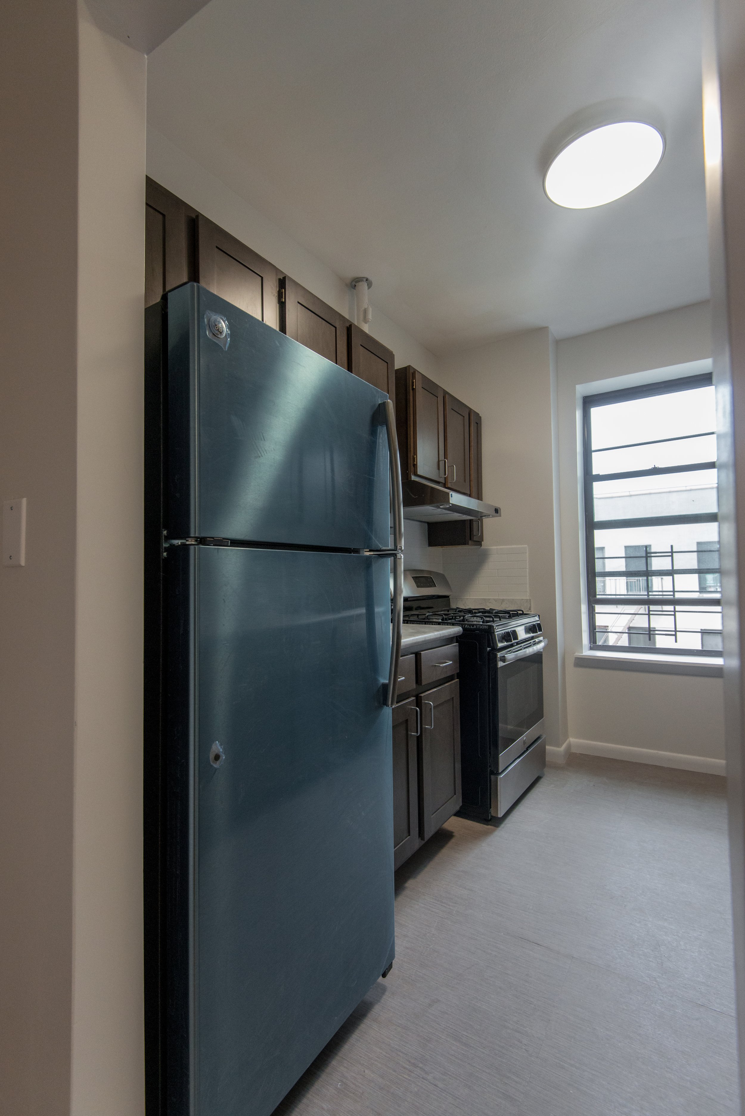 10. 1985 Creston_51N-KITCHEN_AFTER.jpg