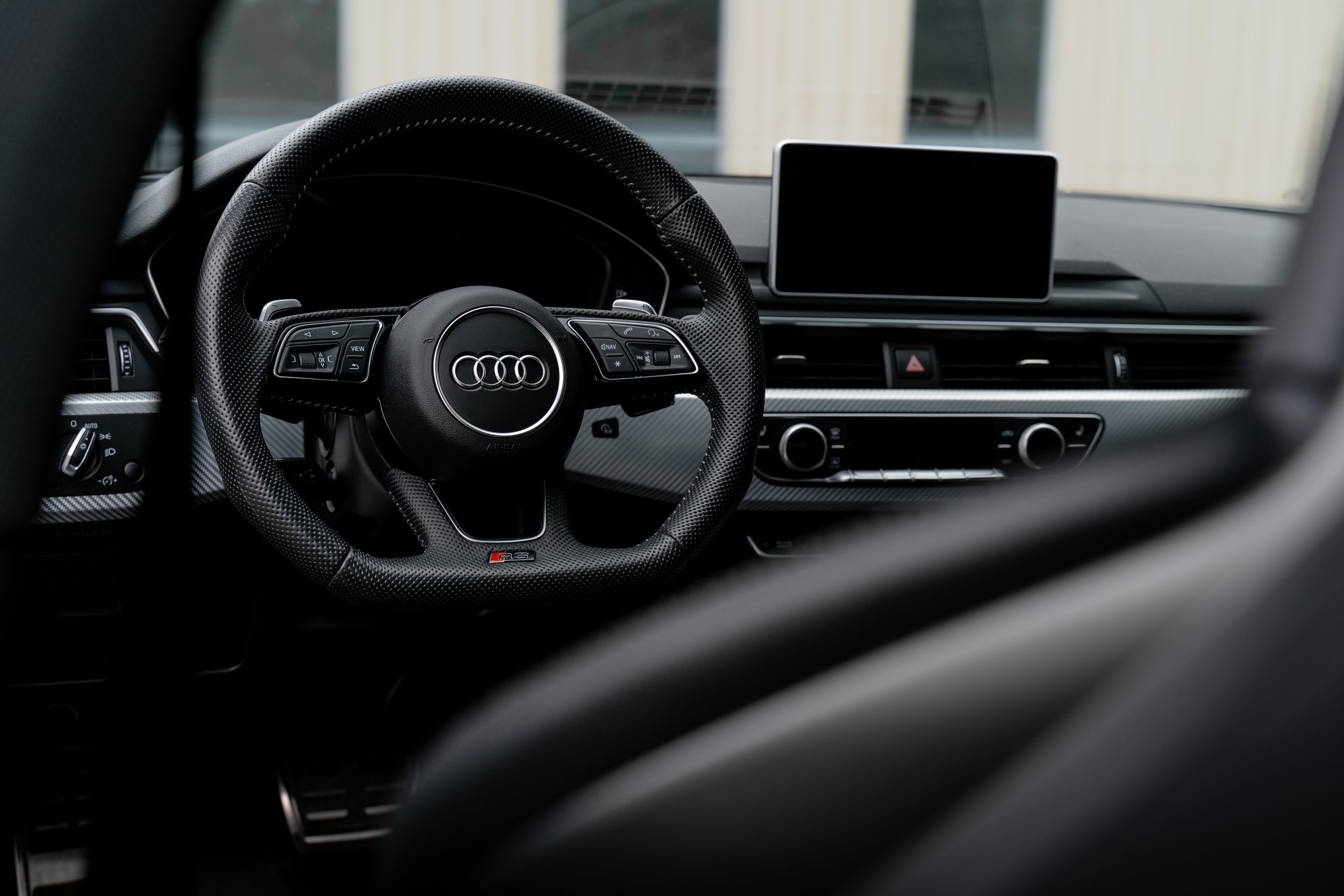 Interior - Drivers - 3x2-2.jpg