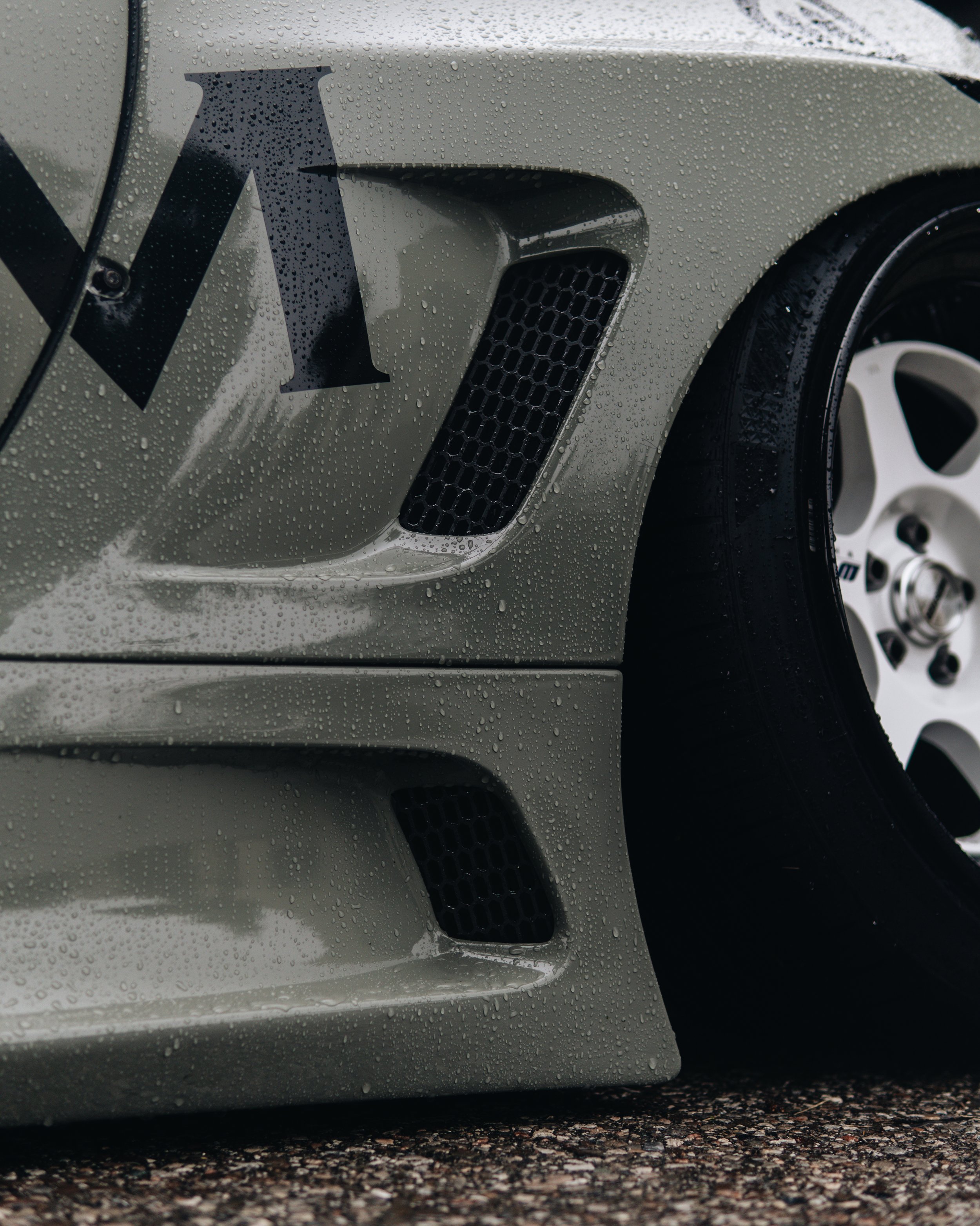 Rear Quarter Vents - 4x5.jpg