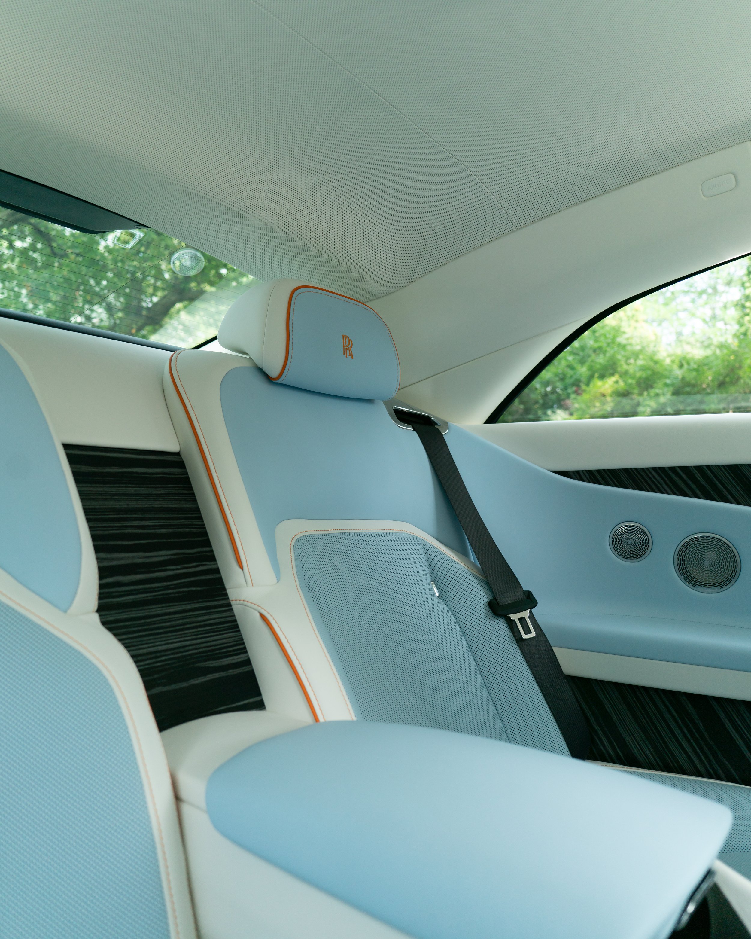 Rear Seats 2 - 4x5t.jpg