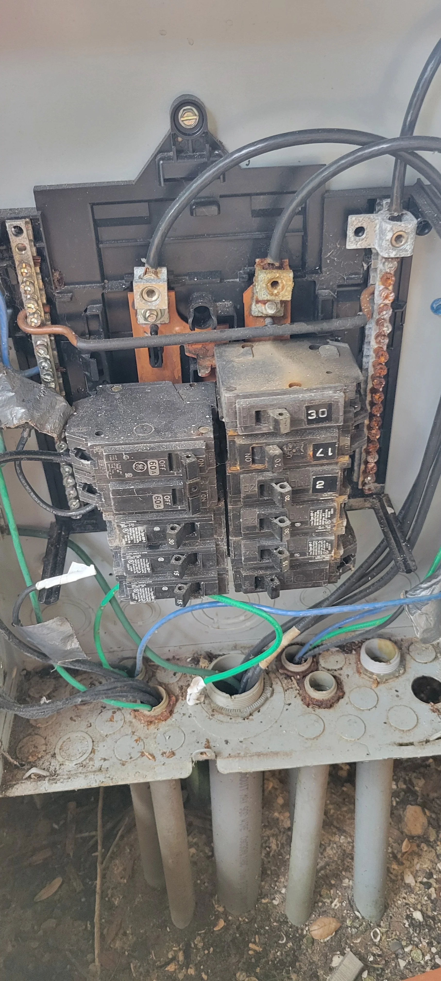 Outdated Panel in Business in Fort Pierce