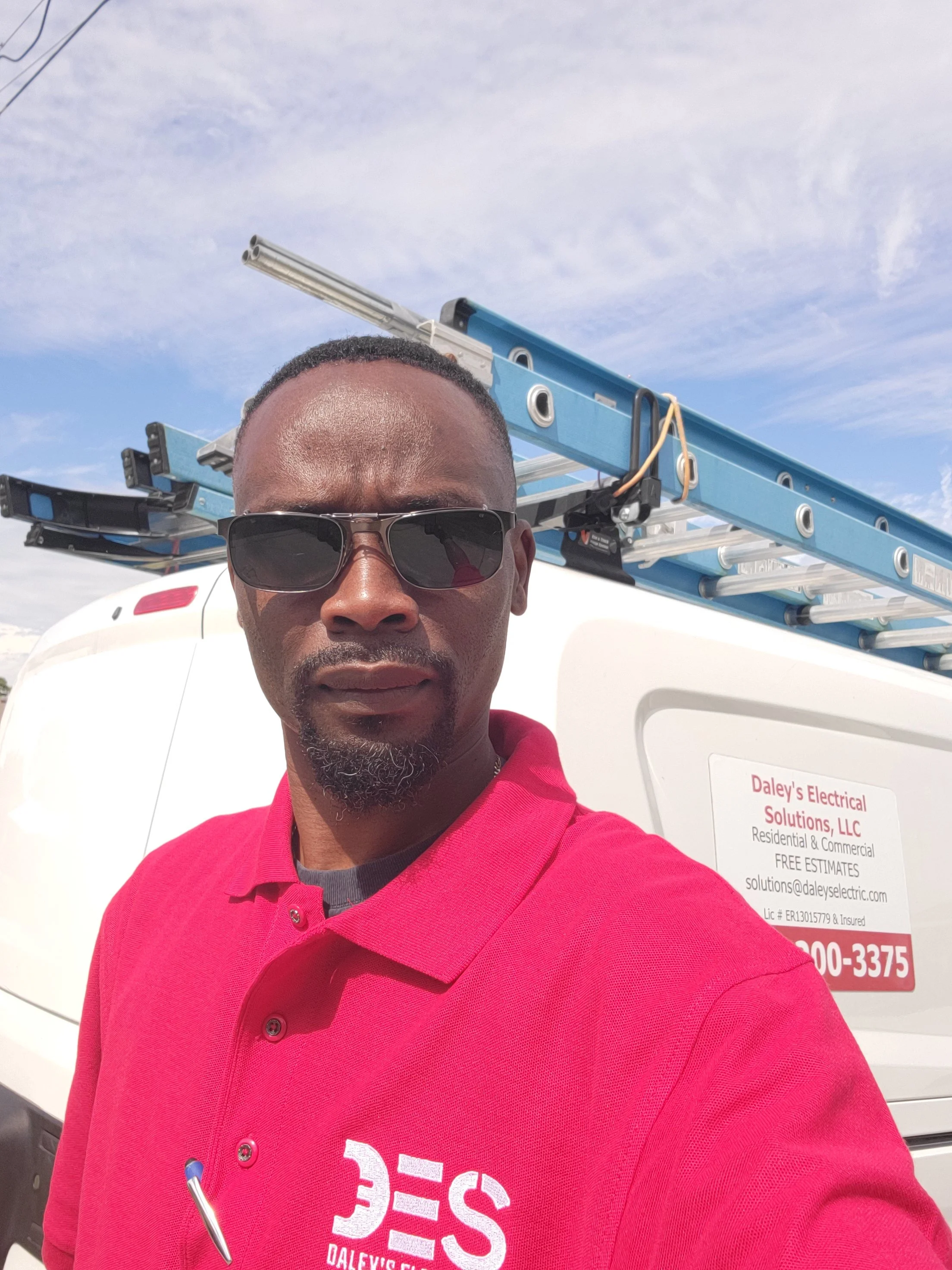 Daley's electrical Solutions (DES) licensed and insured electrical contractor on the Treasure coast