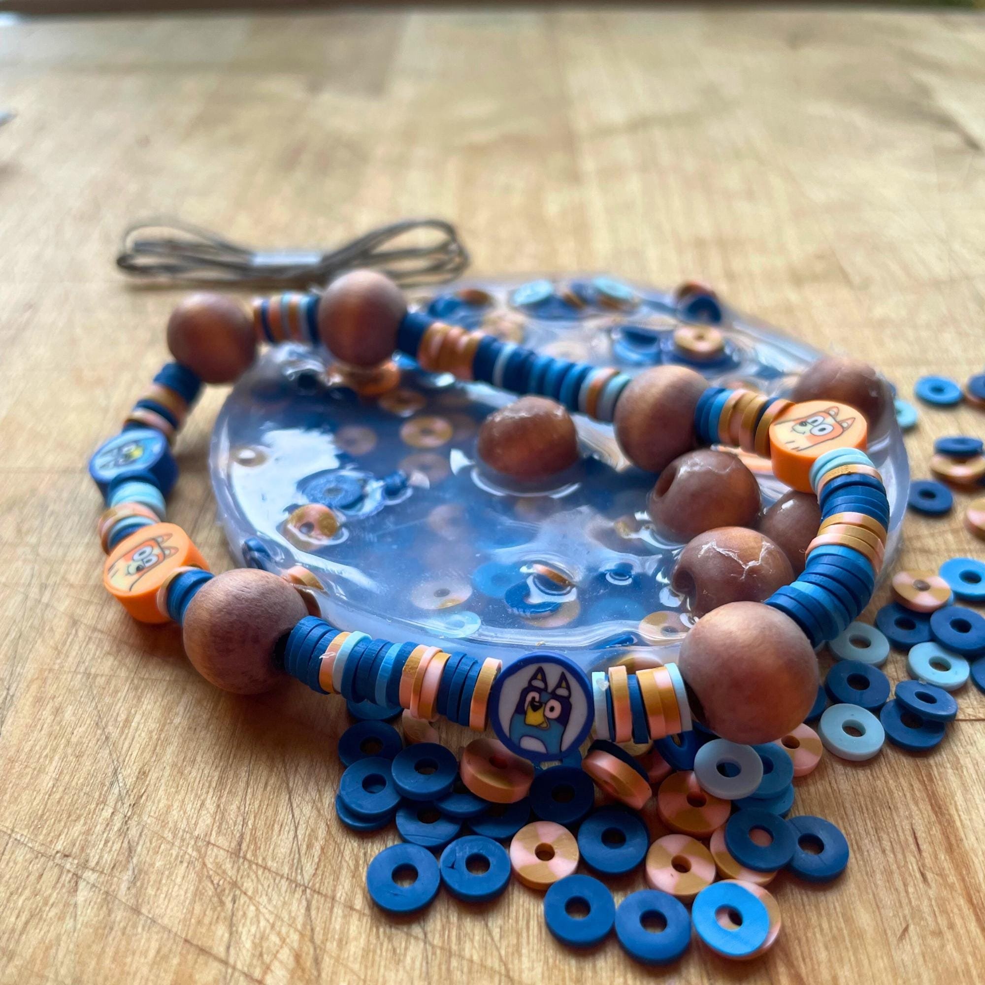 https://i.etsystatic.com/40092907/r/il/ed037e/6390561912/il_fullxfull.6390561912_efvo.jpg