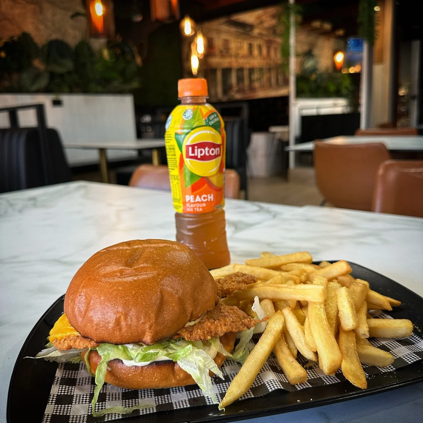 Fried Chicken Burger available at Akly 😍 #crispychicken #aklychicken #riverwood #peakhurst #chickenburger